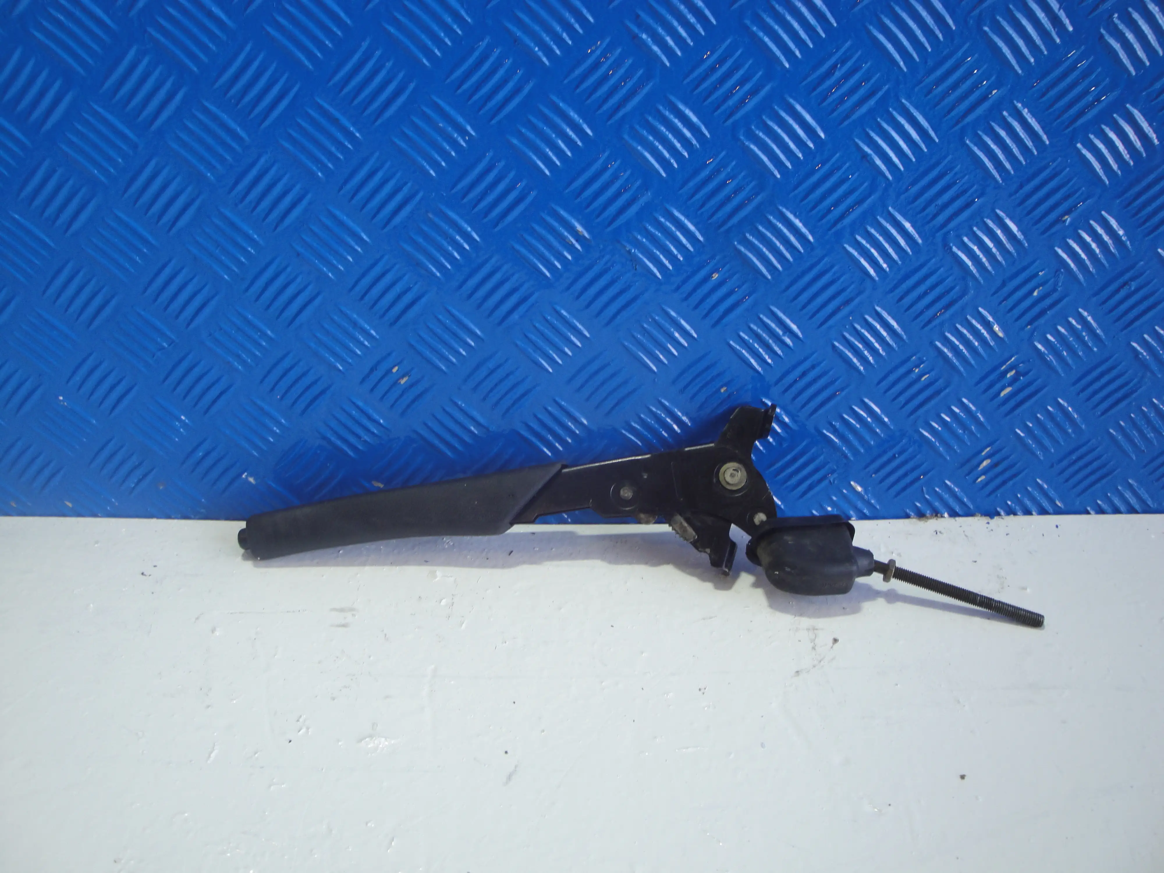 Χειρόφρενο Citroen Saxo …