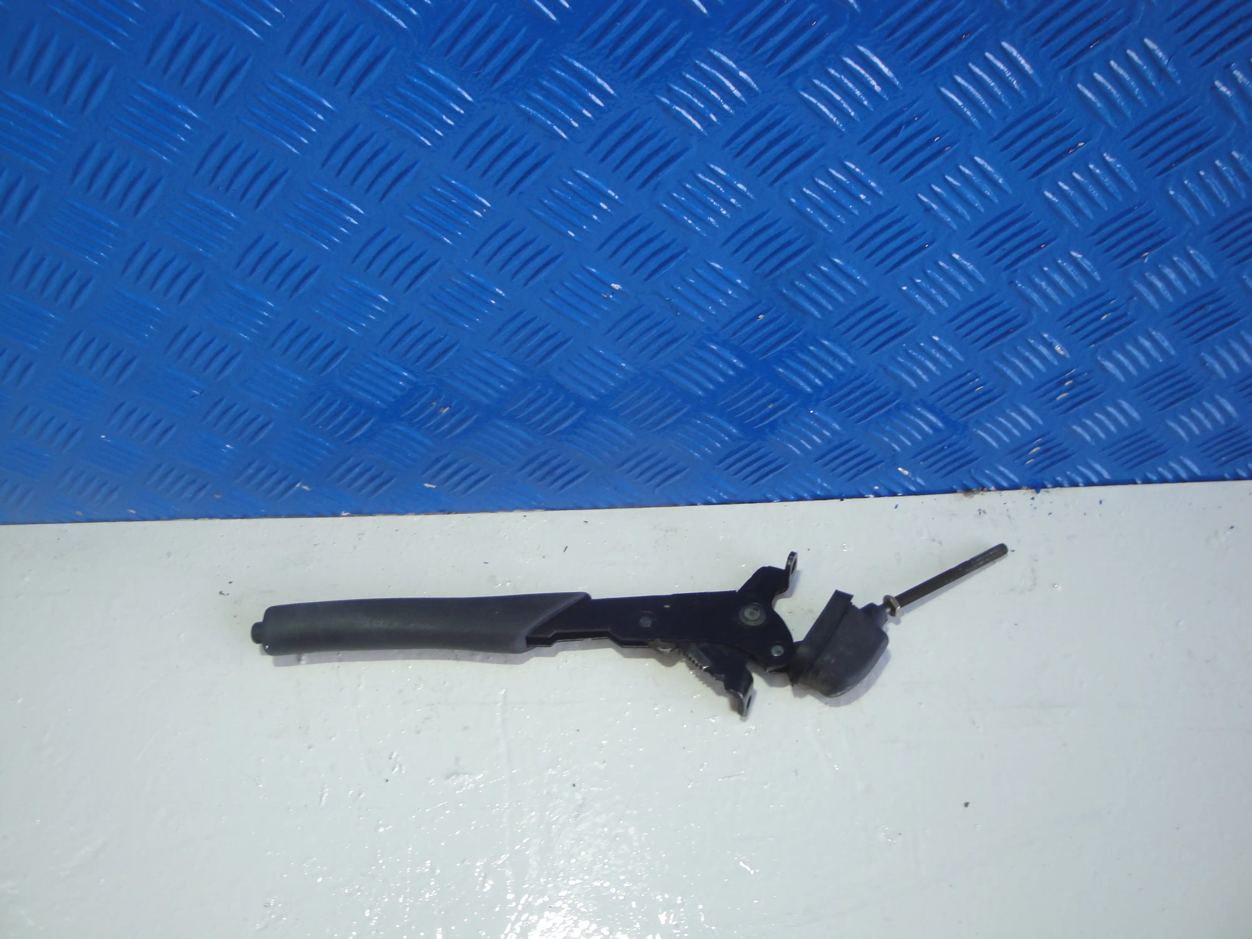 Χειρόφρενο Citroen Saxo …