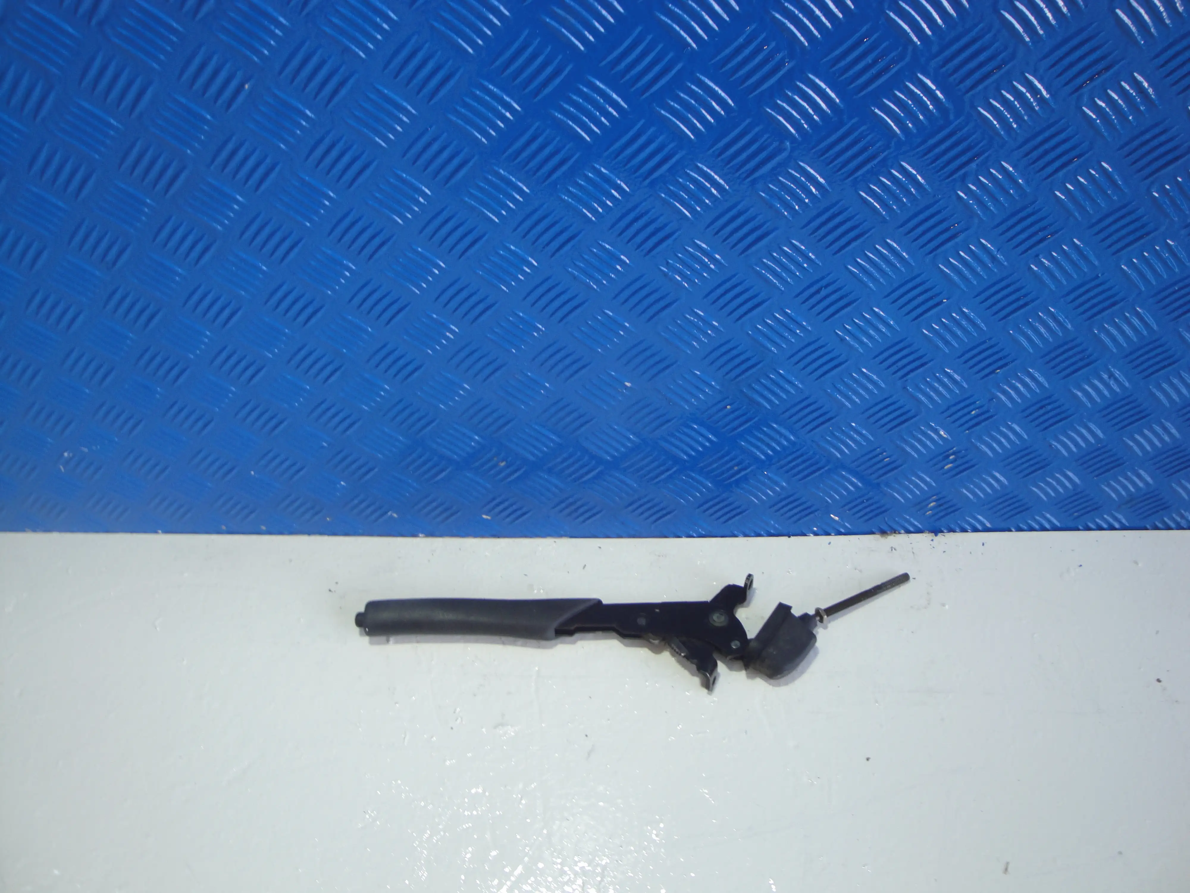 Χειρόφρενο Citroen Saxo …