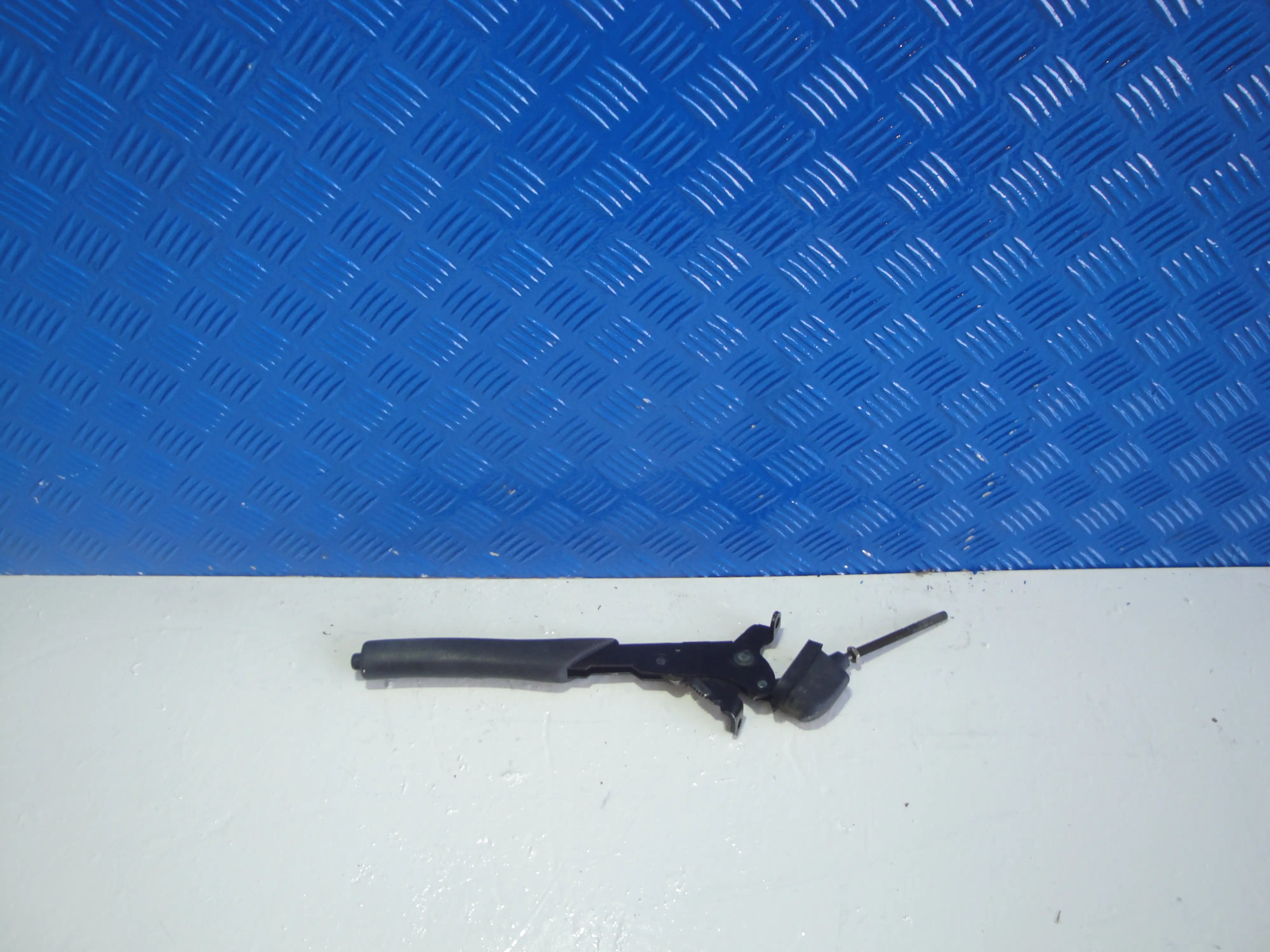 Χειρόφρενο Citroen Saxo …