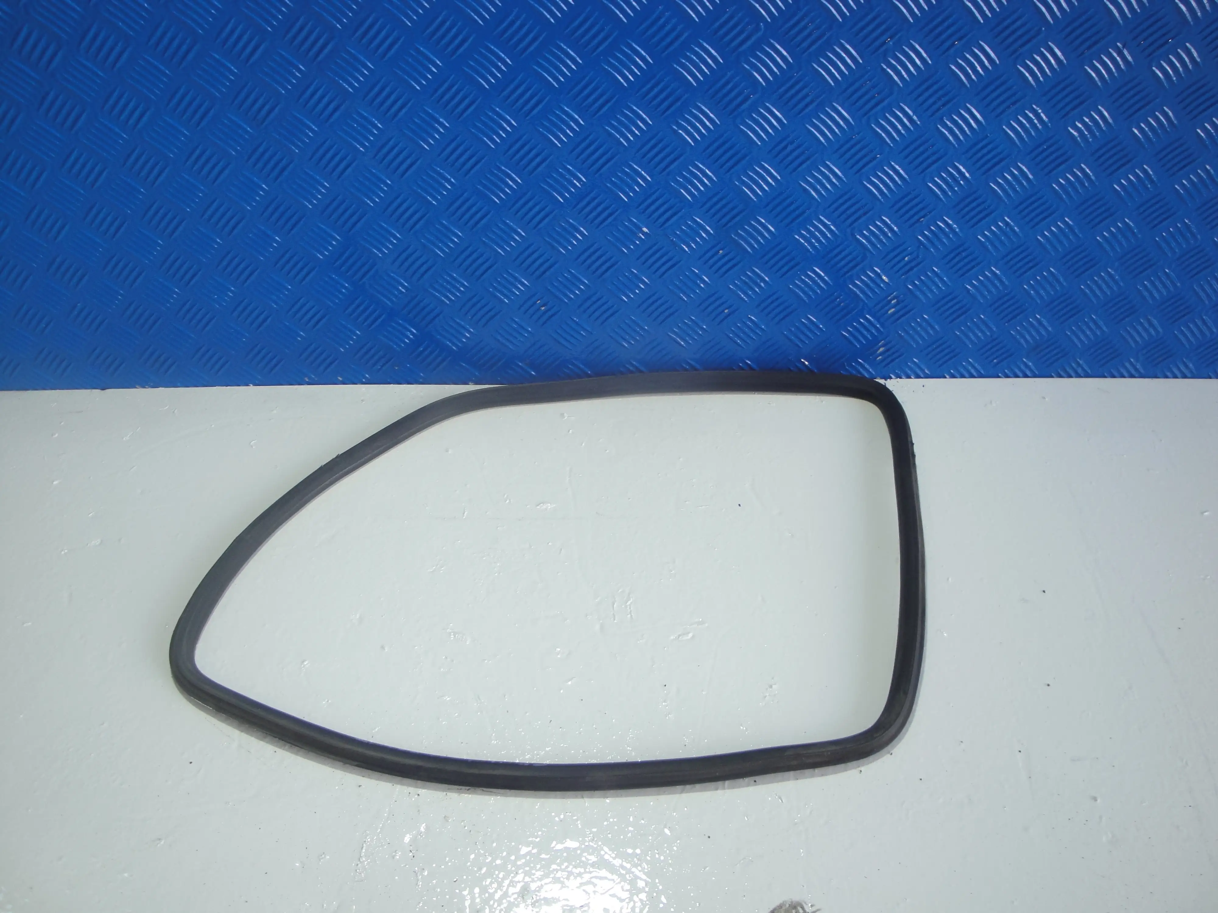 Λαστιχο παραθυρου πισω …