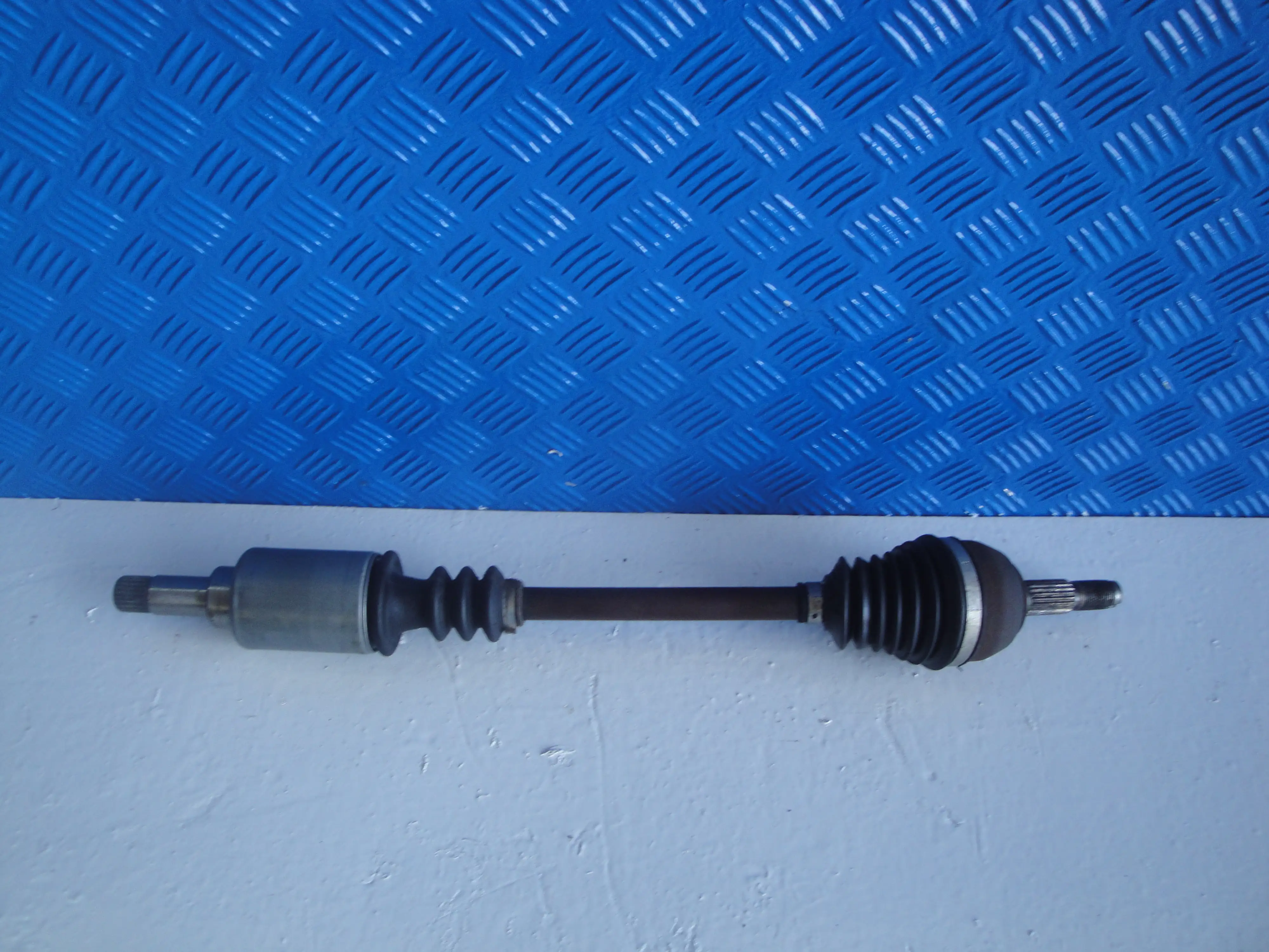 Ημιαξονιο Εμπρος Αριστερα …