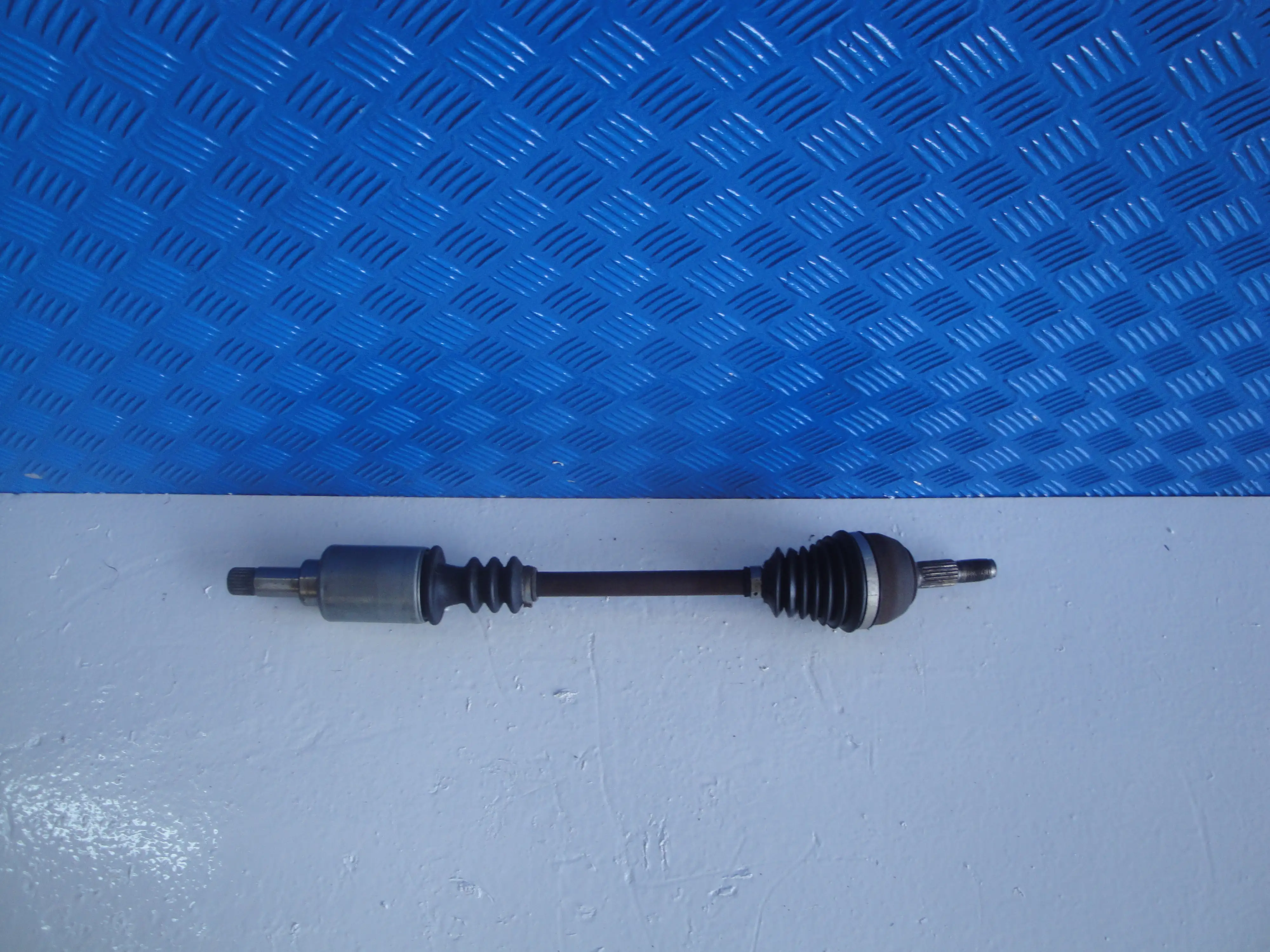 Ημιαξονιο Εμπρος Αριστερα …