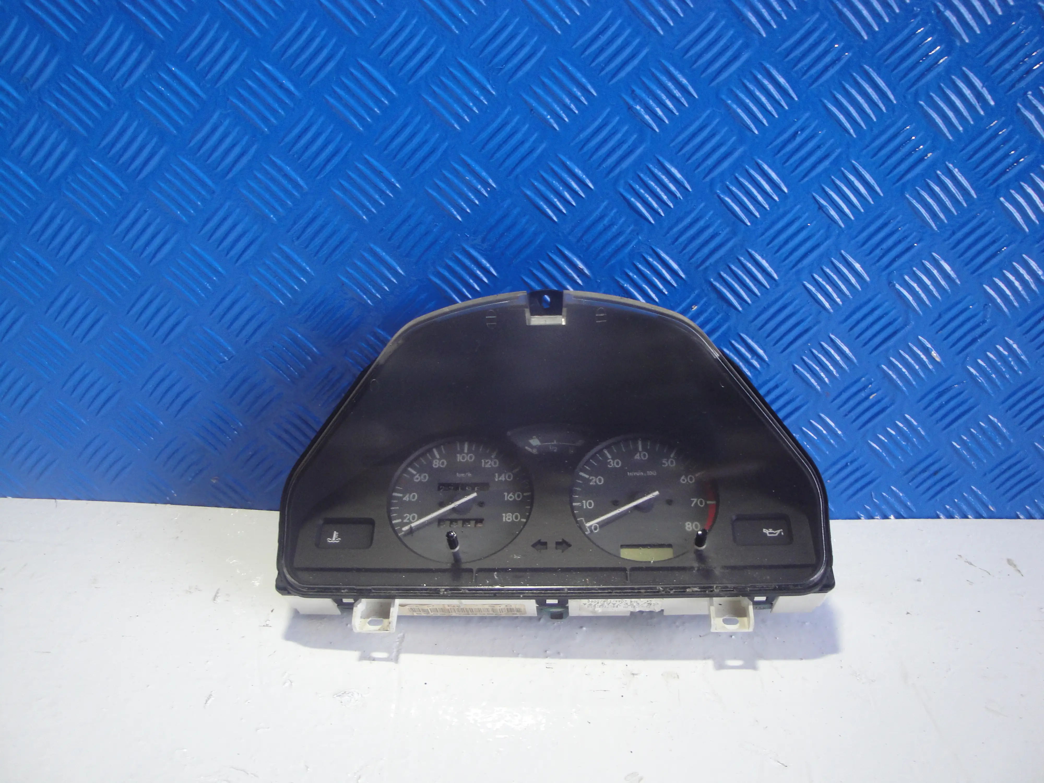 Καντράν Citroen Saxo …