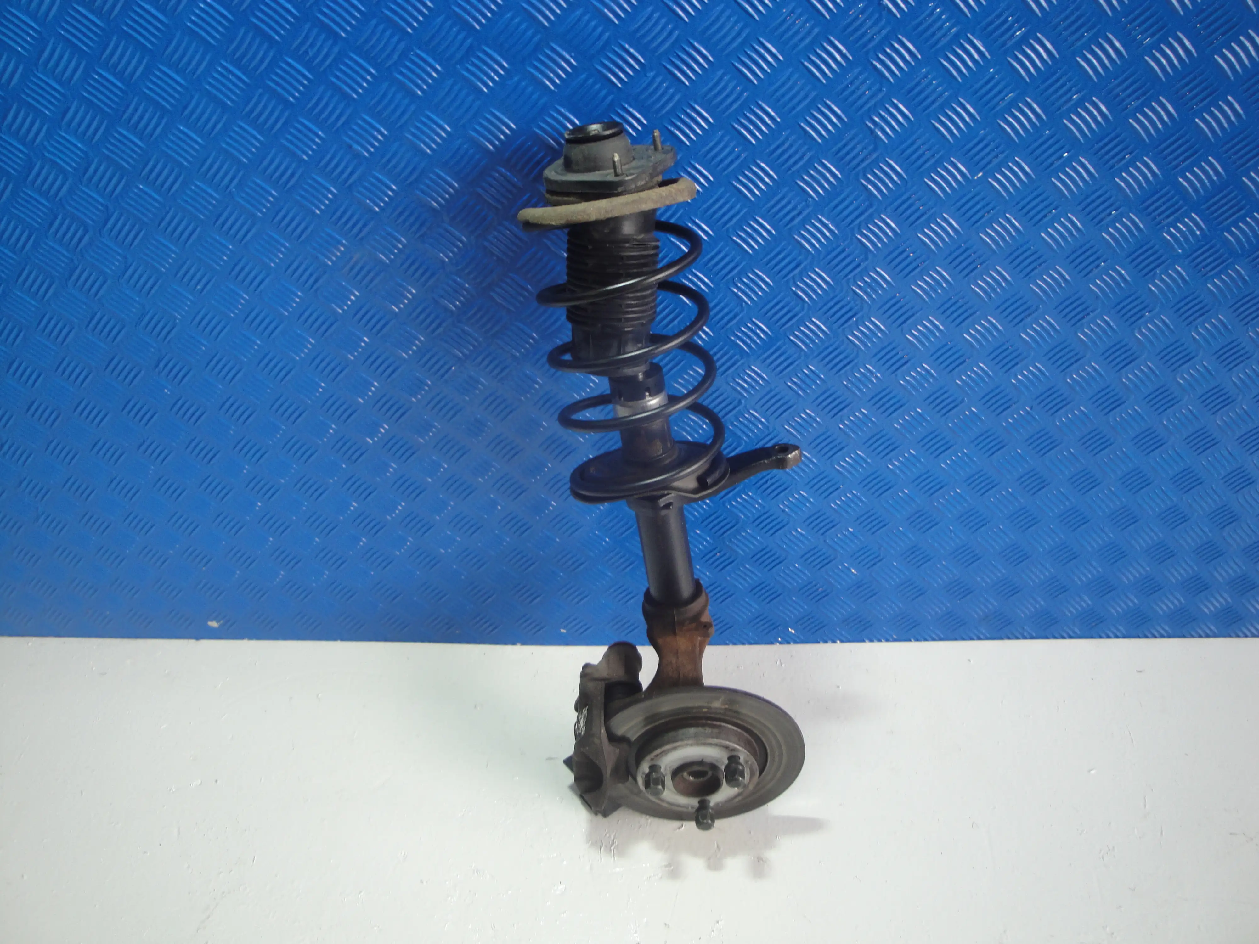 Ακραξόνιο Εμπρός Αριστερά …