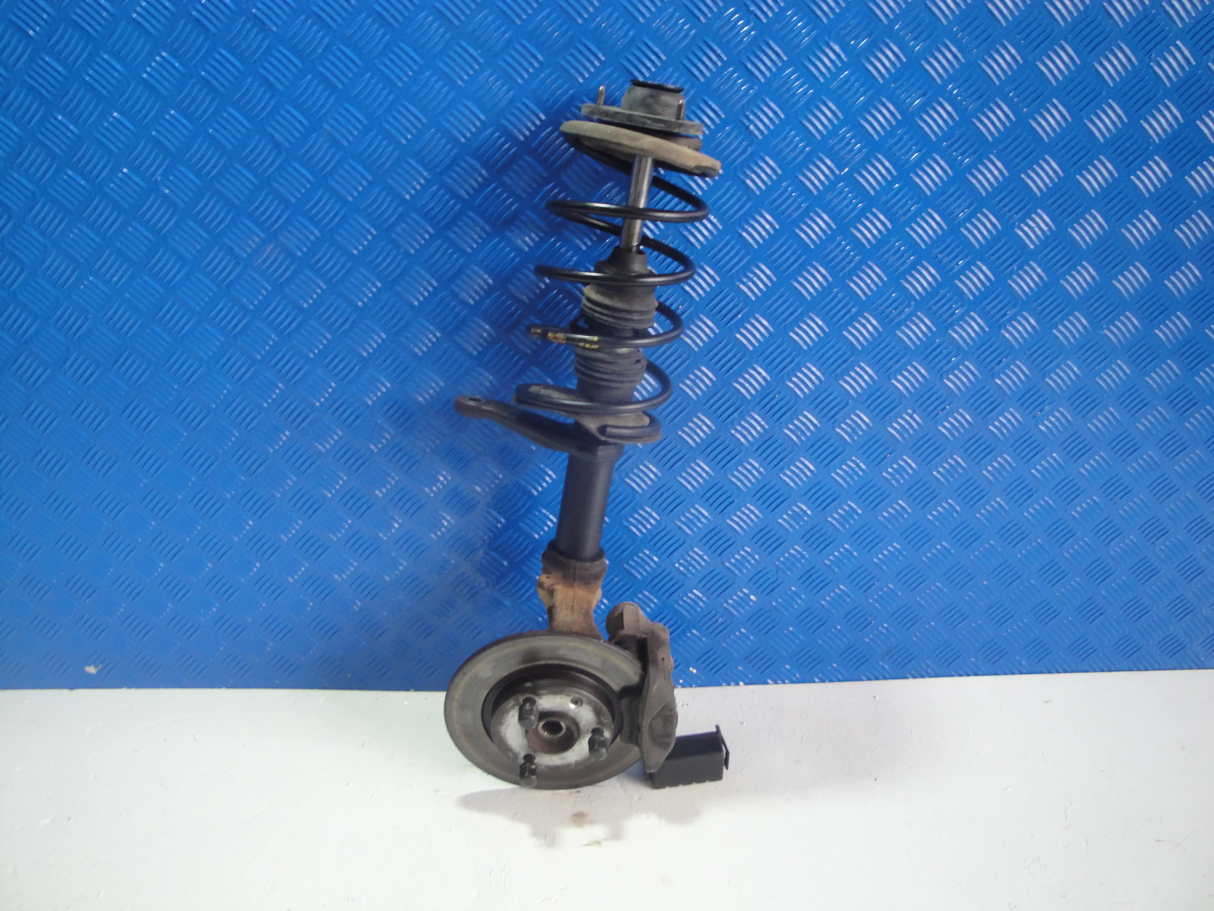 Ακραξόνιο Εμπρός Δεξια …