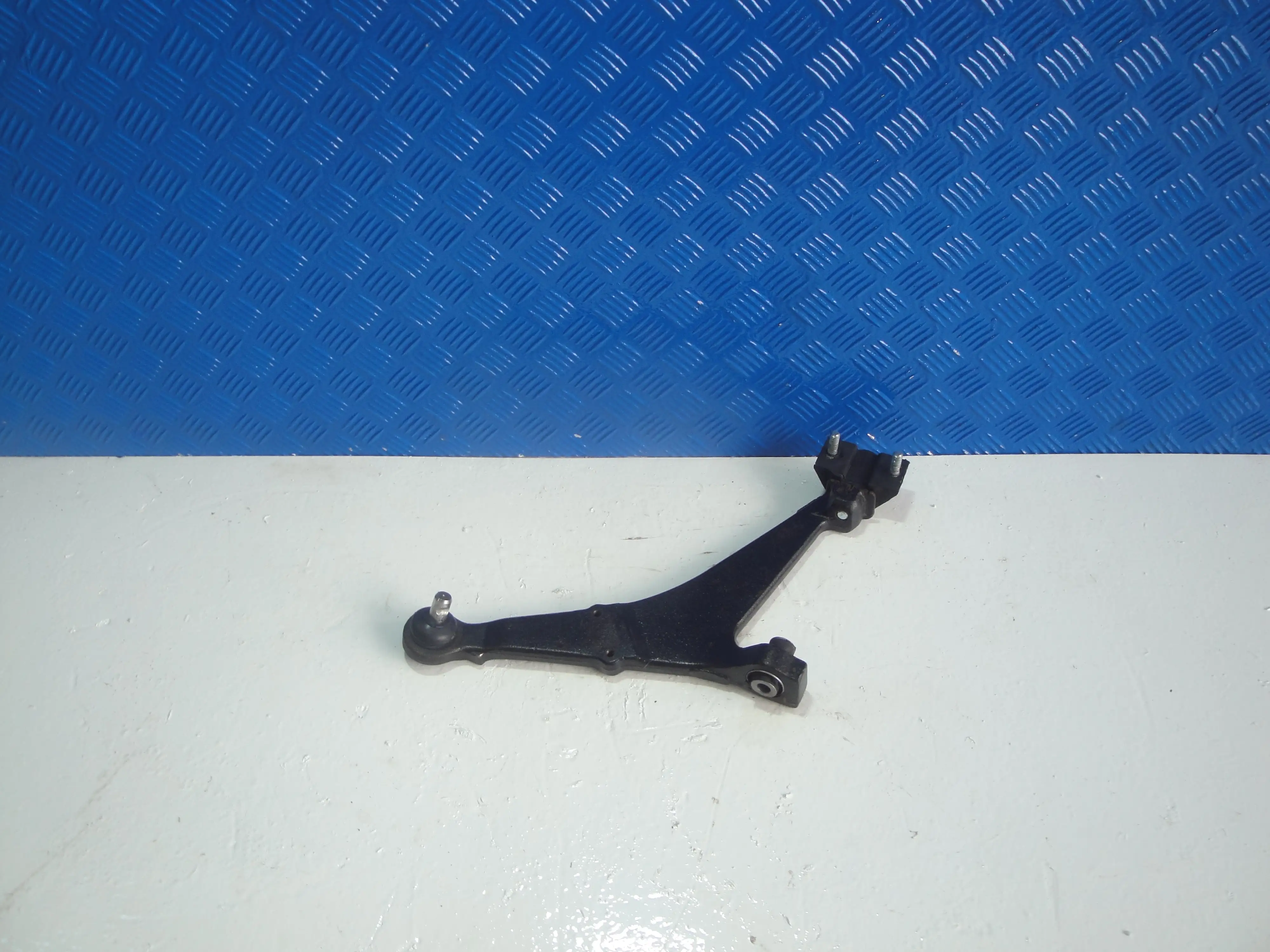 Μπροστινό Ψαλίδι Δεξιό …