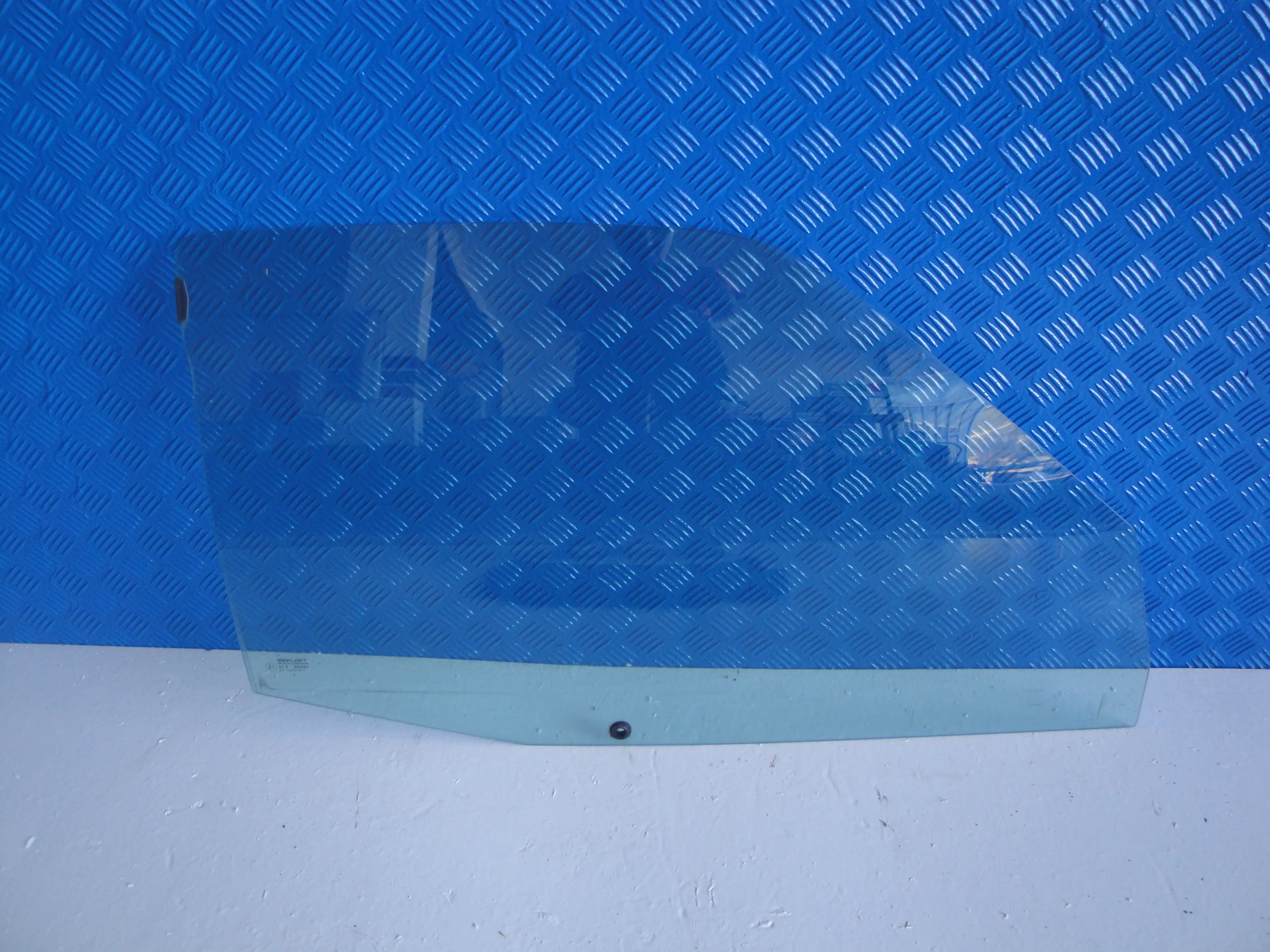 Τζαμι Παραθυρου Εμπρος …