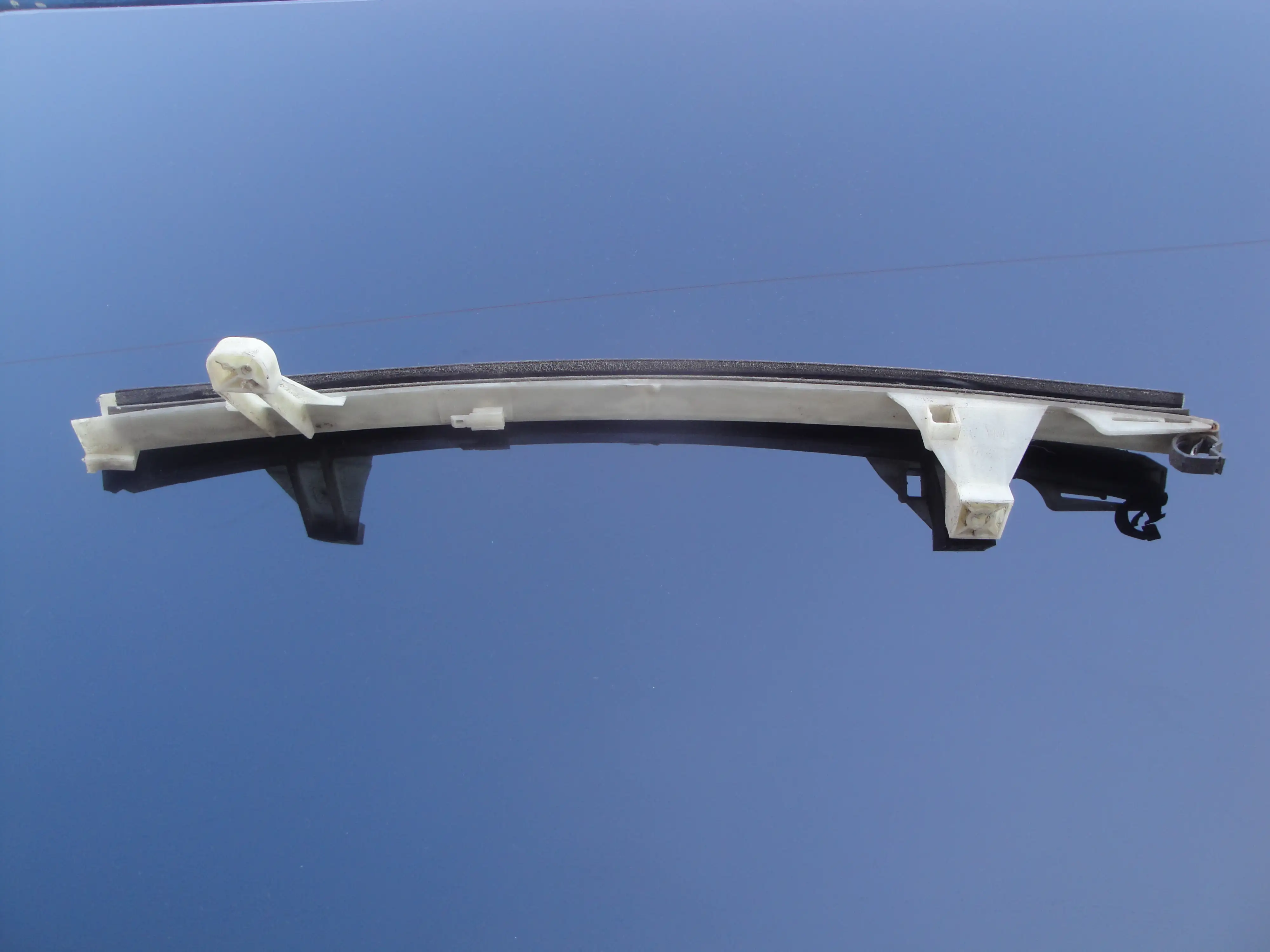 Γλυστρα Παραθυρου Εμπρος …