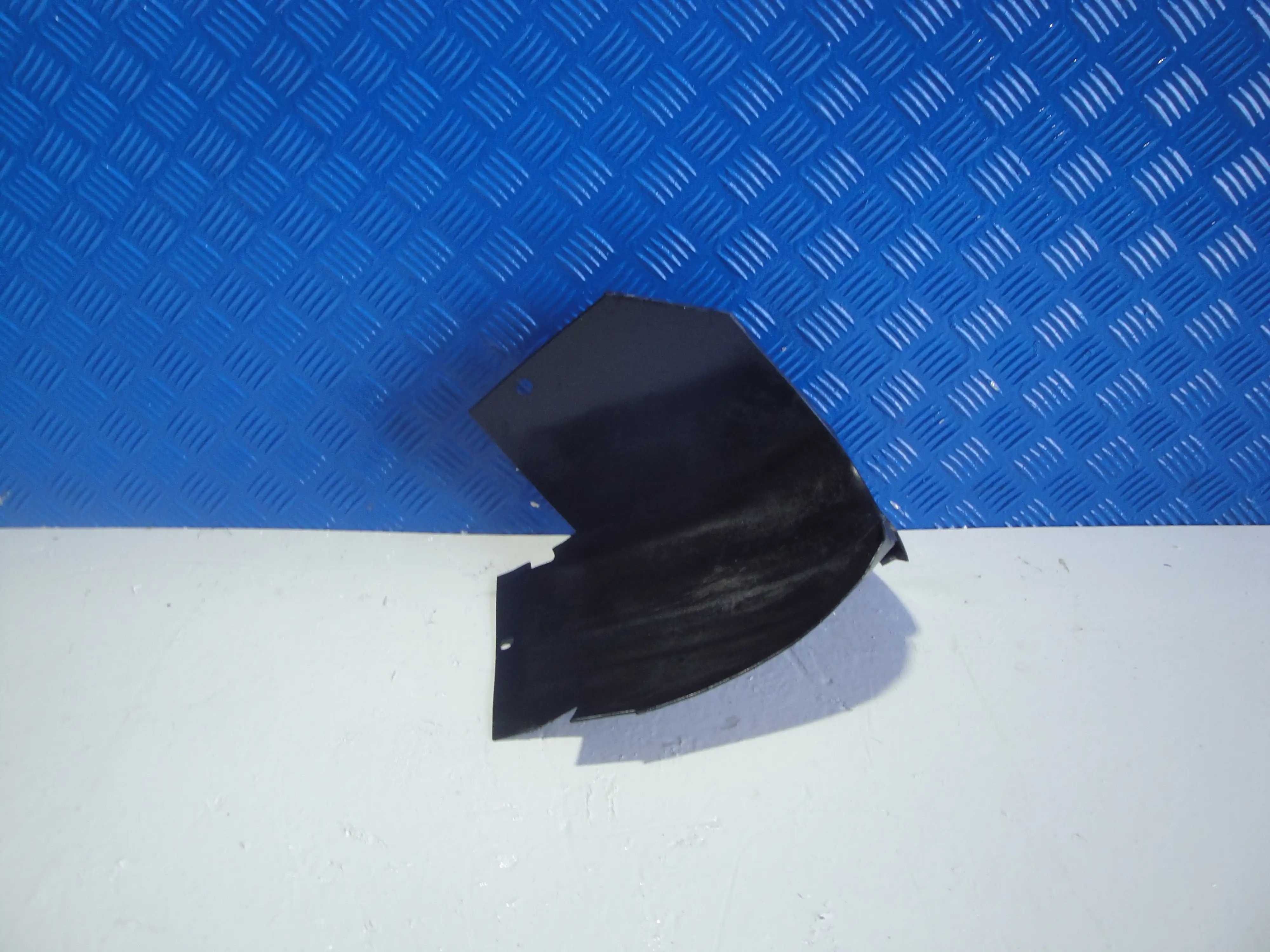 Θολος Πισω Αριστερα …