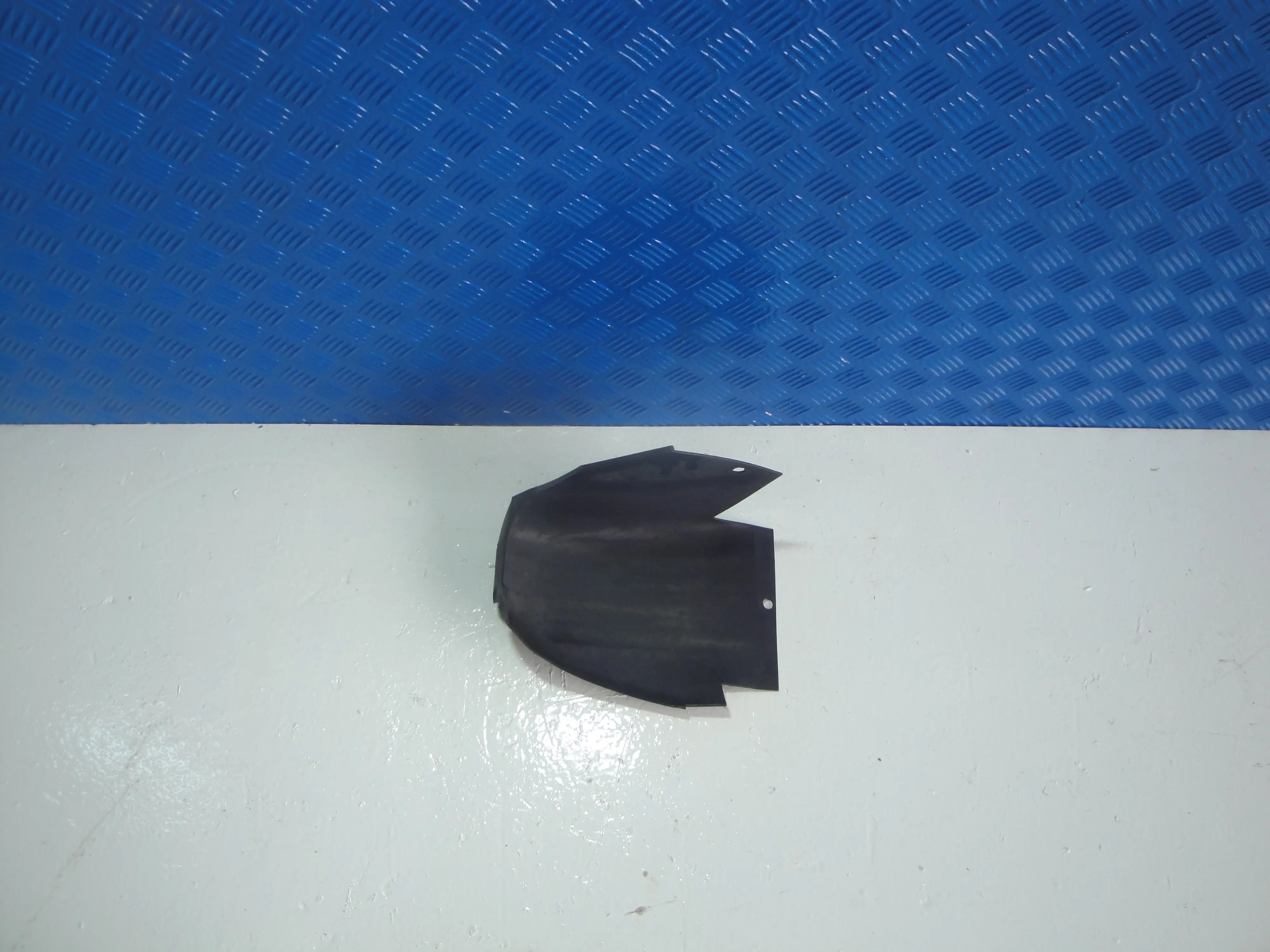 Θολος Πισω Δεξια …