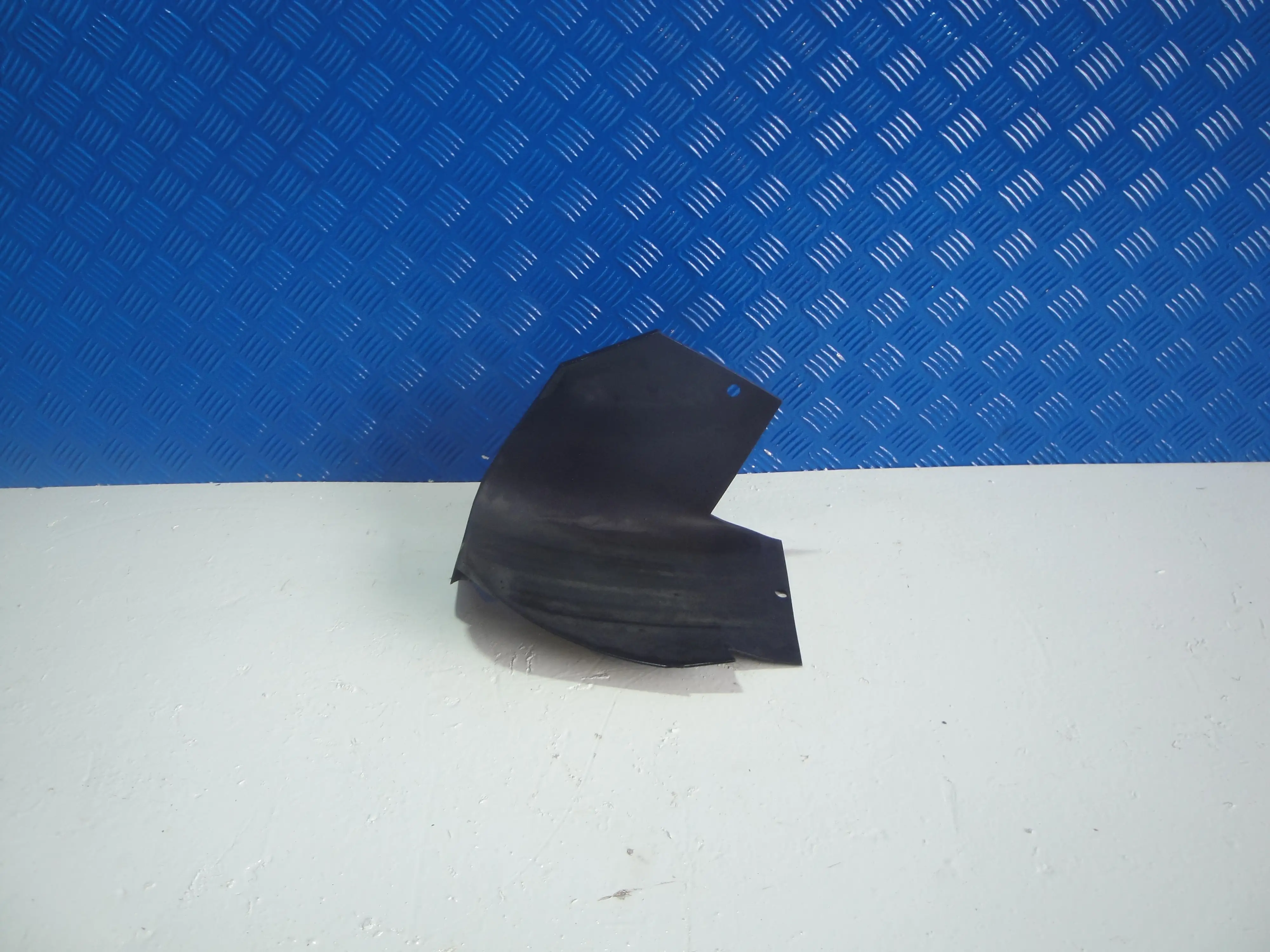 Θολος Πισω Δεξια …