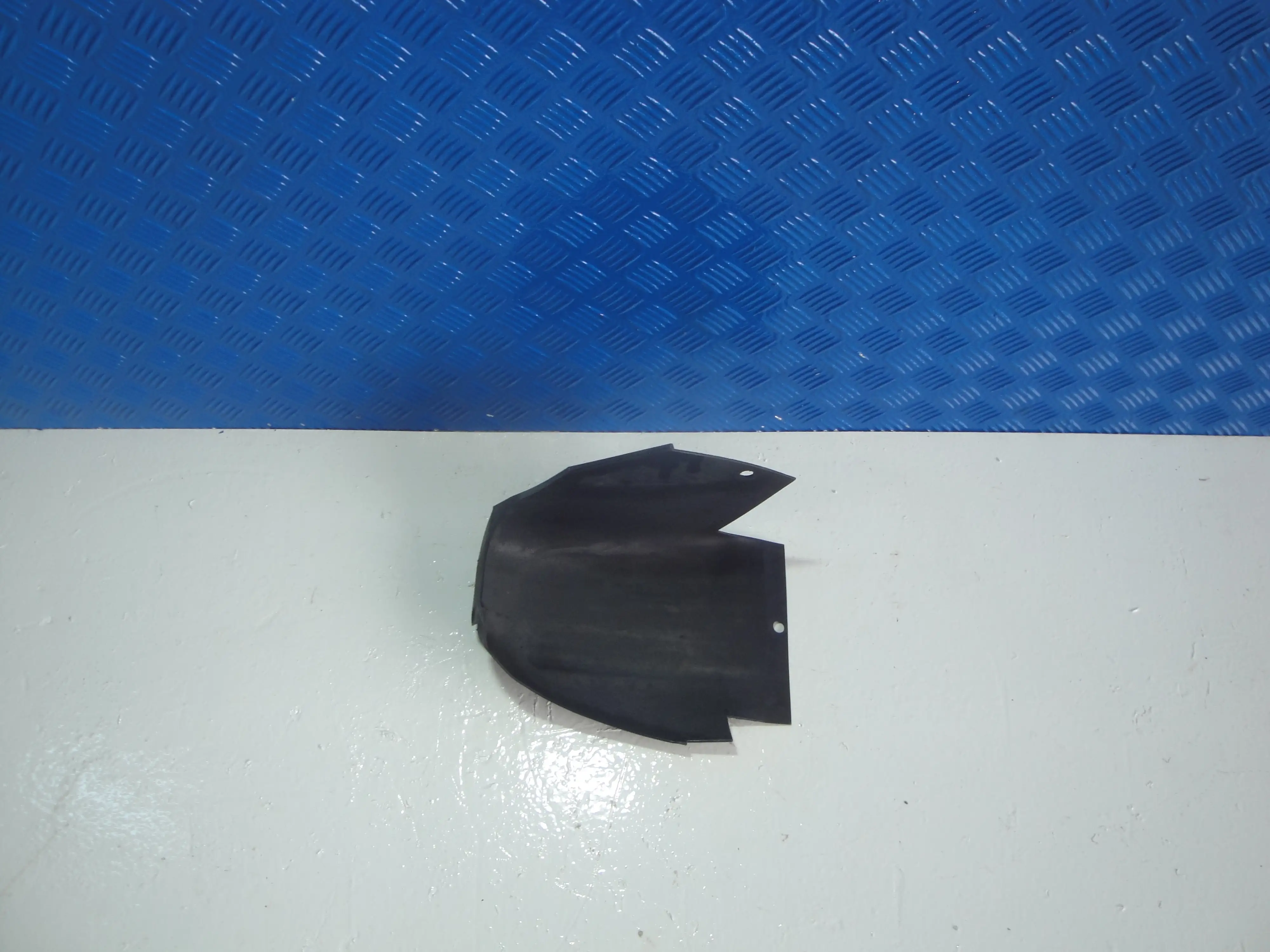 Θολος Πισω Δεξια …