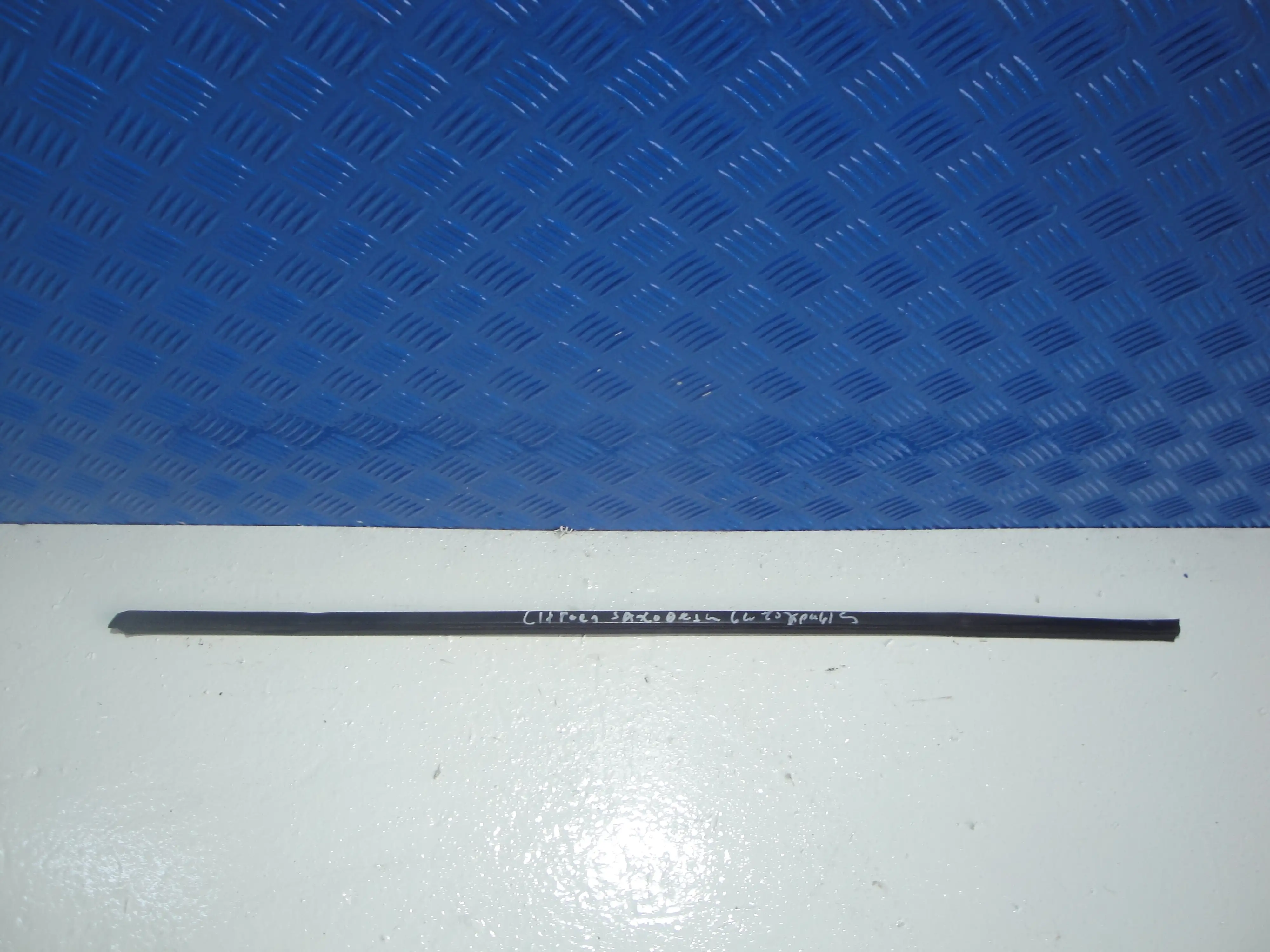 Φινιστρινι Πορτας Εμπρος …