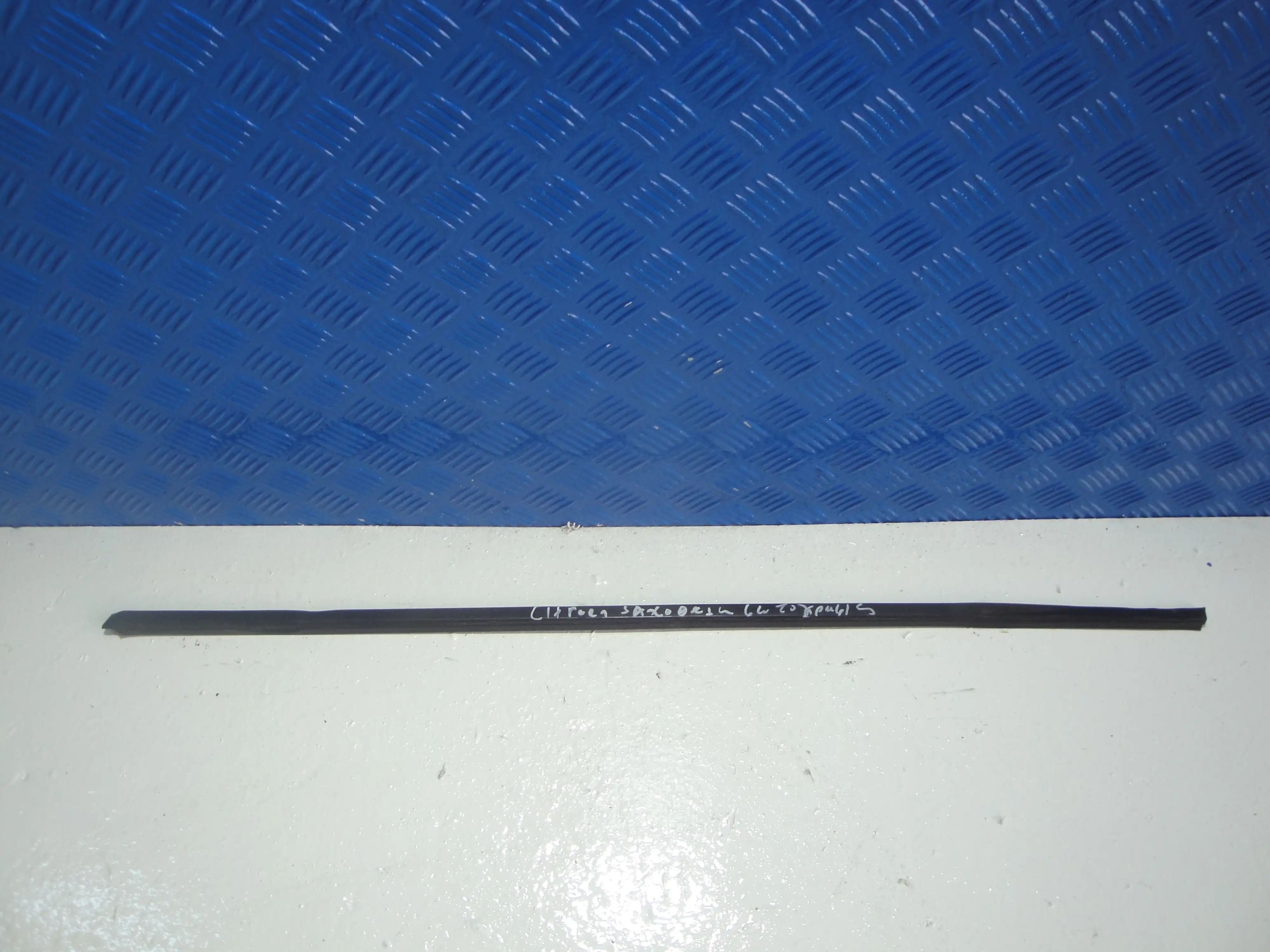 Φινιστρινι Πορτας Εμπρος …