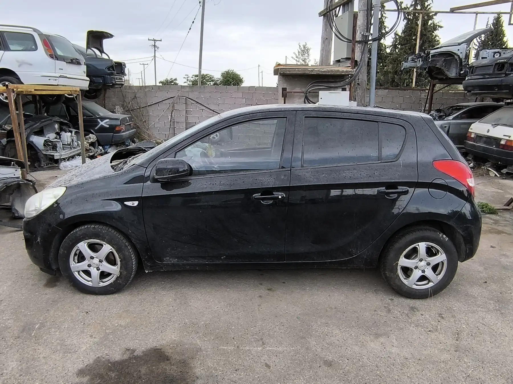 Ολόκληρο Αυτοκίνητο HYUNDAI …