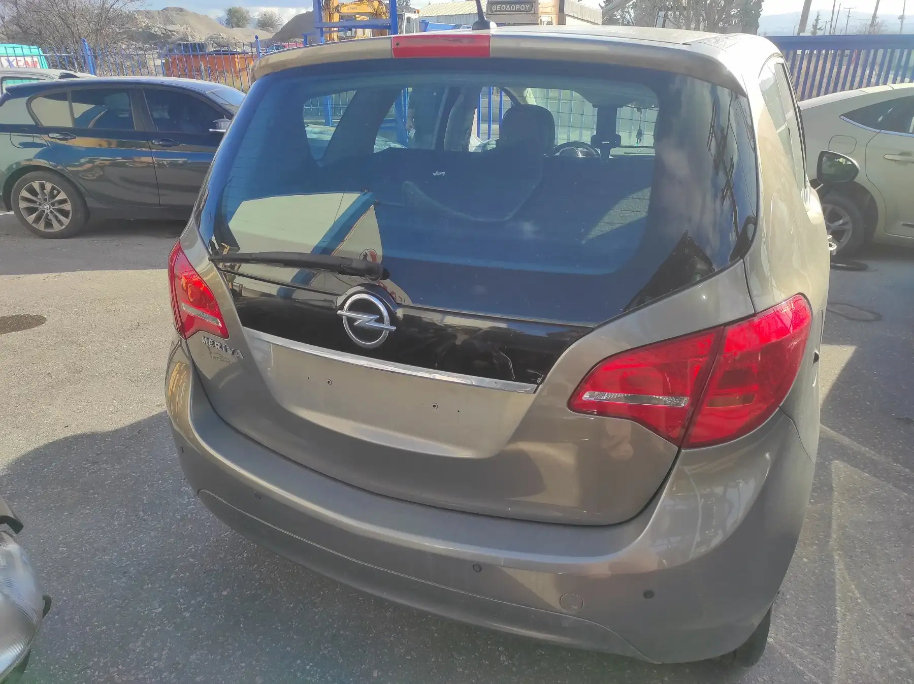 Ολόκληρο Αυτοκίνητο OPEL …