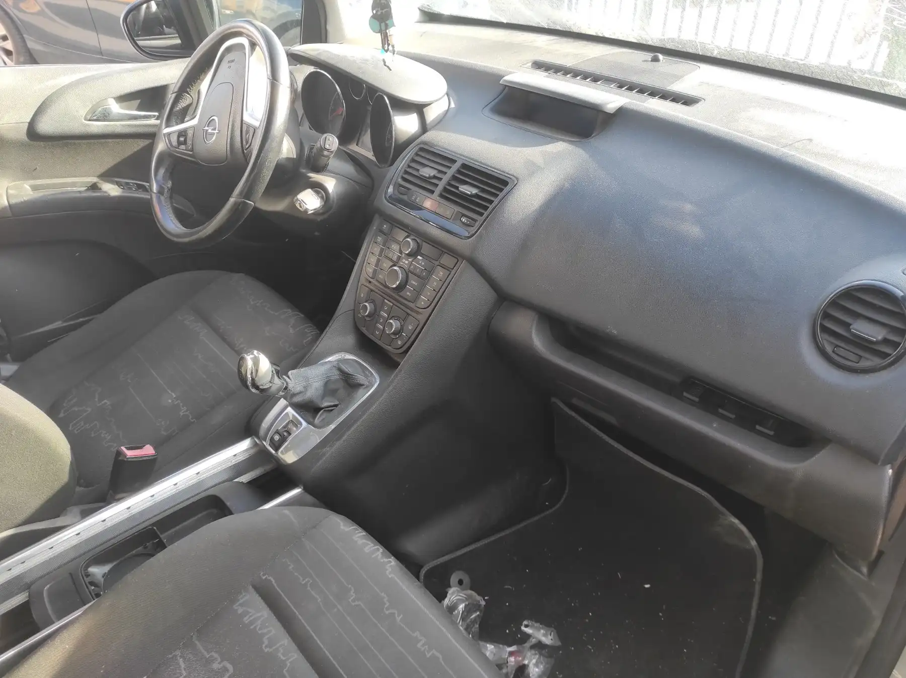 Ολόκληρο Αυτοκίνητο OPEL …