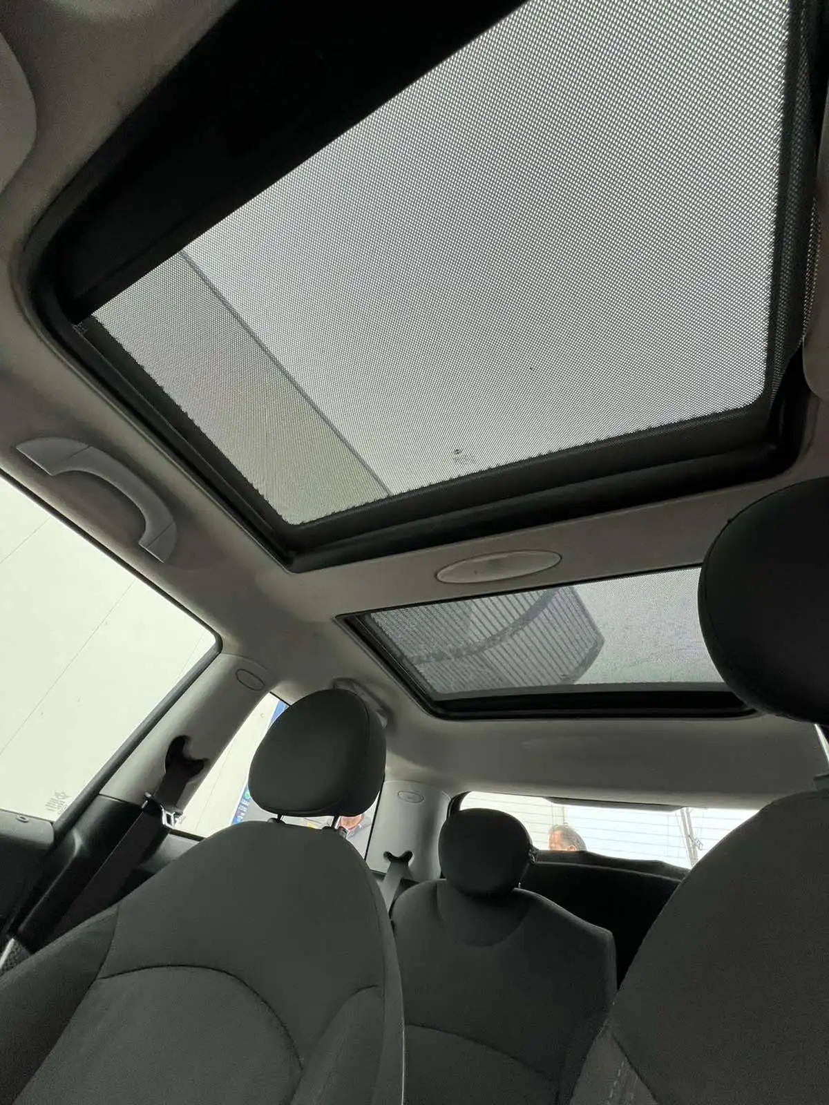 Ολόκληρο Αυτοκίνητο MINI …