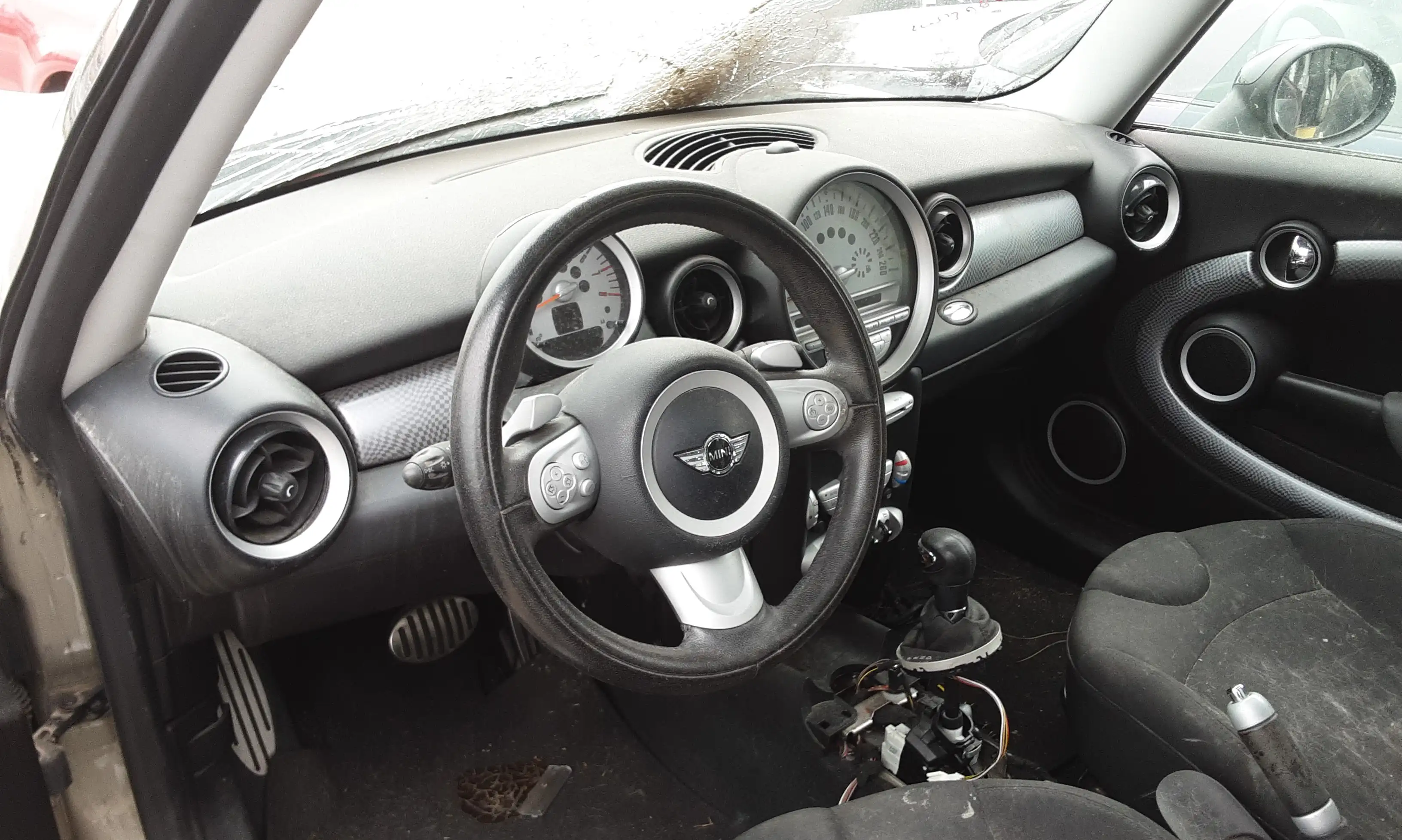 Ολόκληρο Αυτοκίνητο MINI …