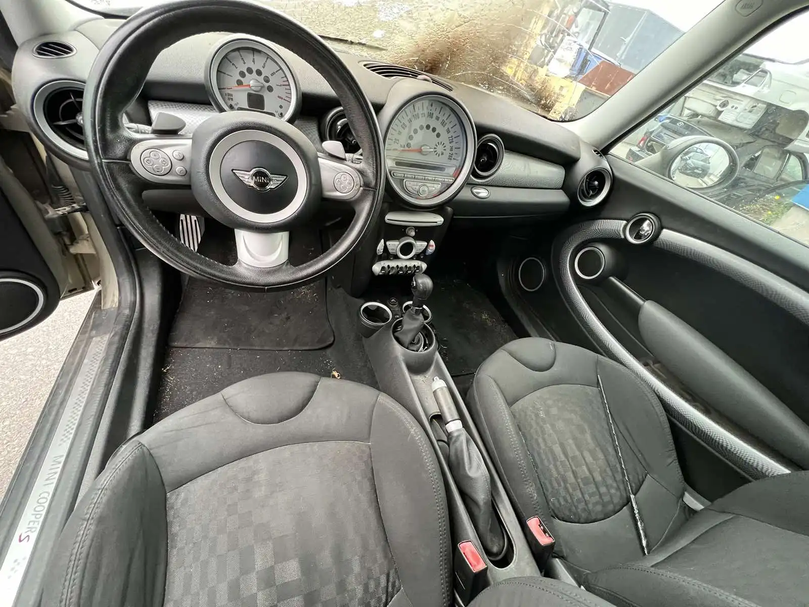 Ολόκληρο Αυτοκίνητο MINI …