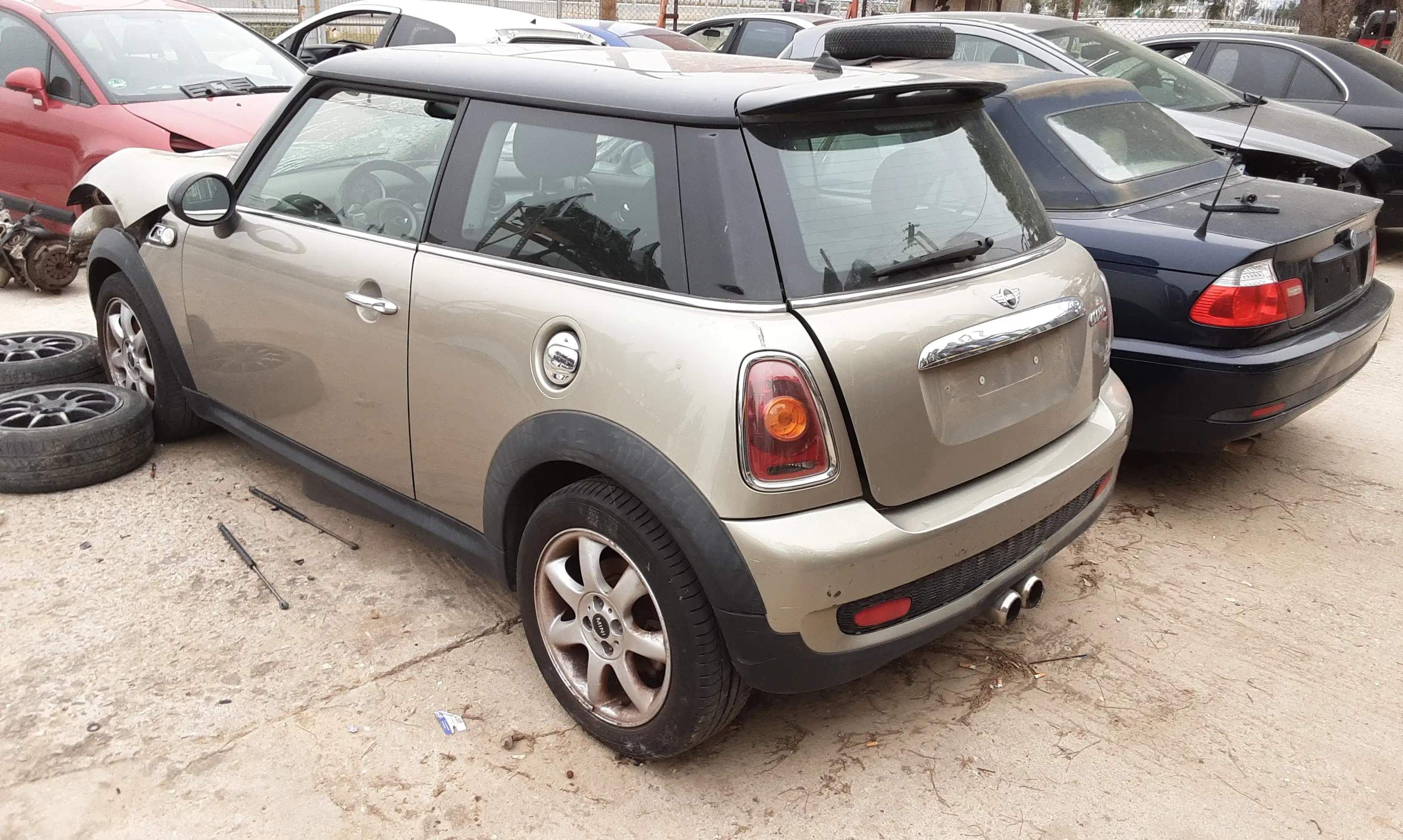 Ολόκληρο Αυτοκίνητο MINI …