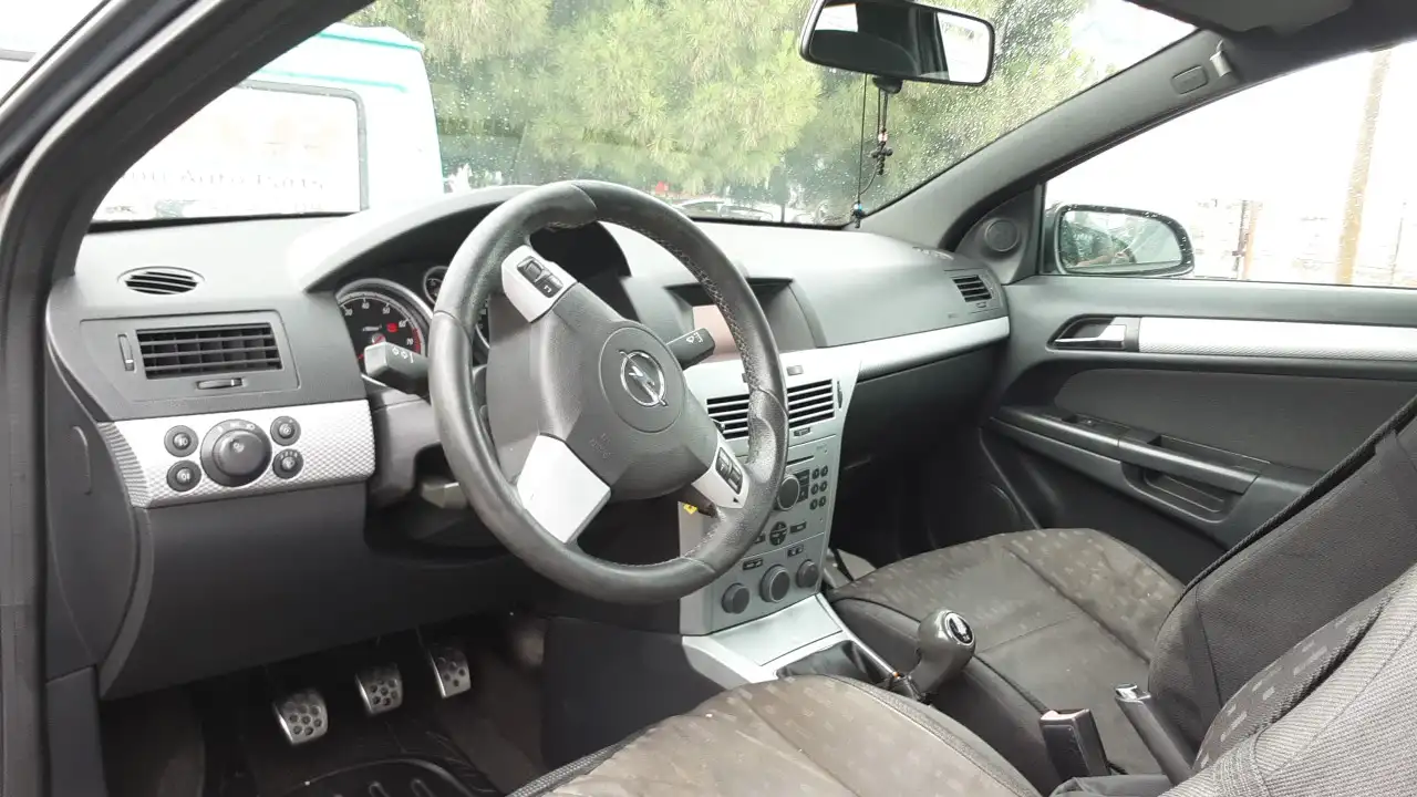 Ολόκληρο Αυτοκίνητο OPEL …