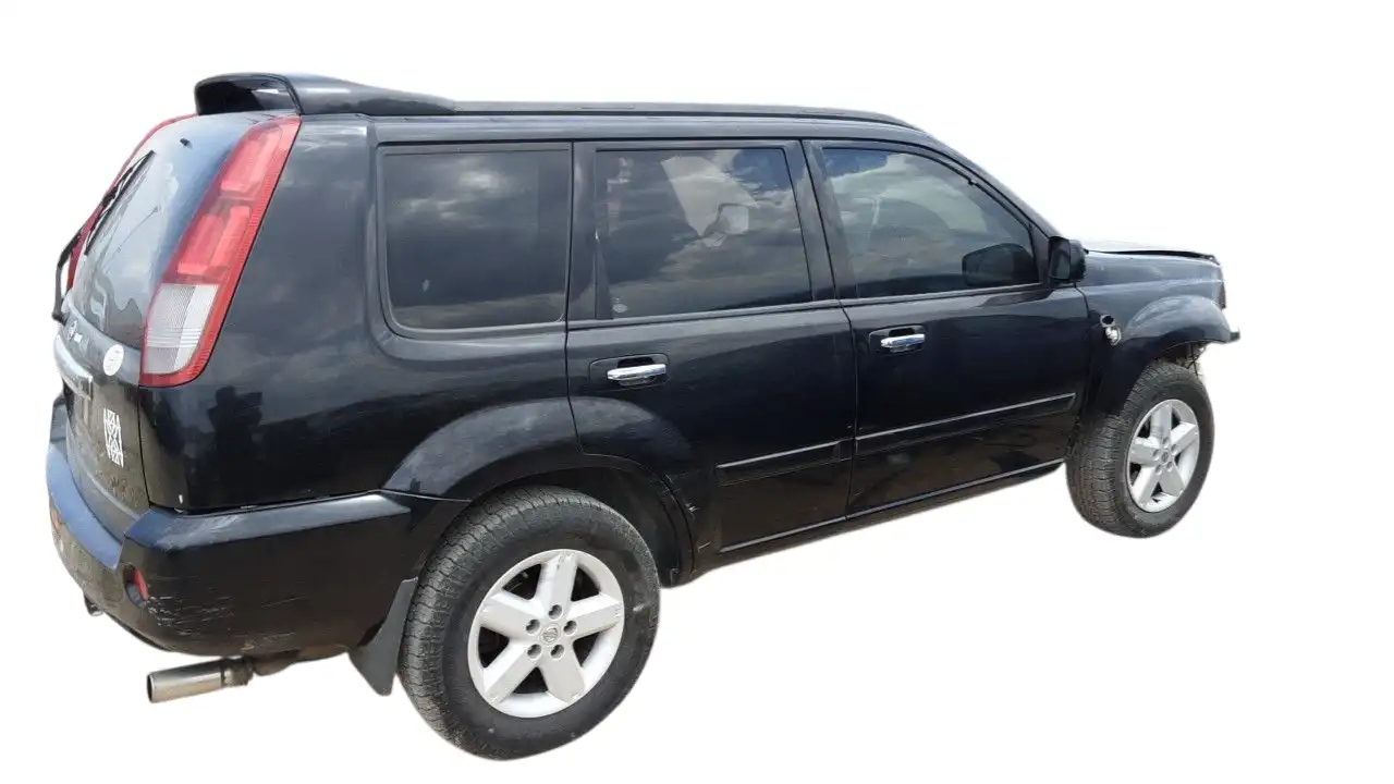 Ολόκληρο Αυτοκίνητο NISSAN …