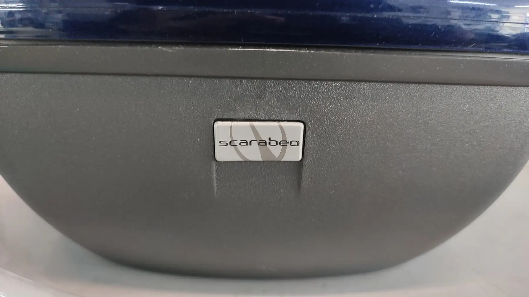 ΠΡΟΣΦΟΡΑ ΒΑΛΙΤΣΑ SCARABEO …