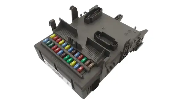 Ασφαλειοθήκη RENAULT LAGUNA …