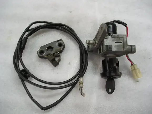 ΚΛΕΙΔΑΡΙΕΣ YAMAHA AEROX …