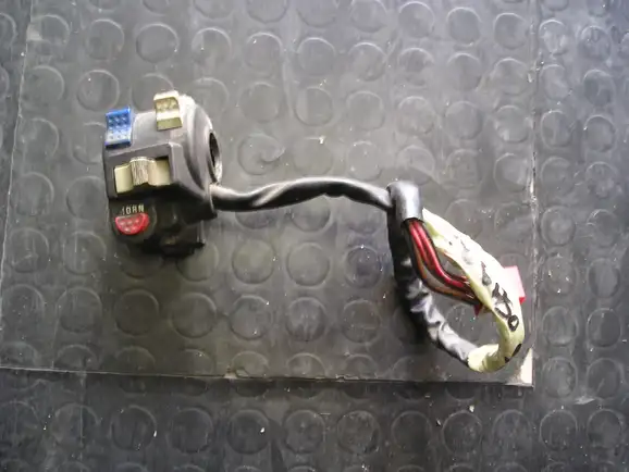 ΑΡΙΣΤΕΡΟ ΓΚΡΙΠ APRILIA …