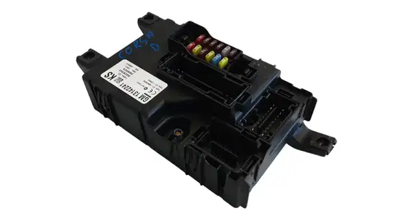 Ασφαλειοθήκη OPEL CORSA Hatchback / 3dr 2006 - 2011 ( D ) 1.0 (L08, L68)  ( Z 10 XEP  ) (60 hp ) Βενζίνη #13142241