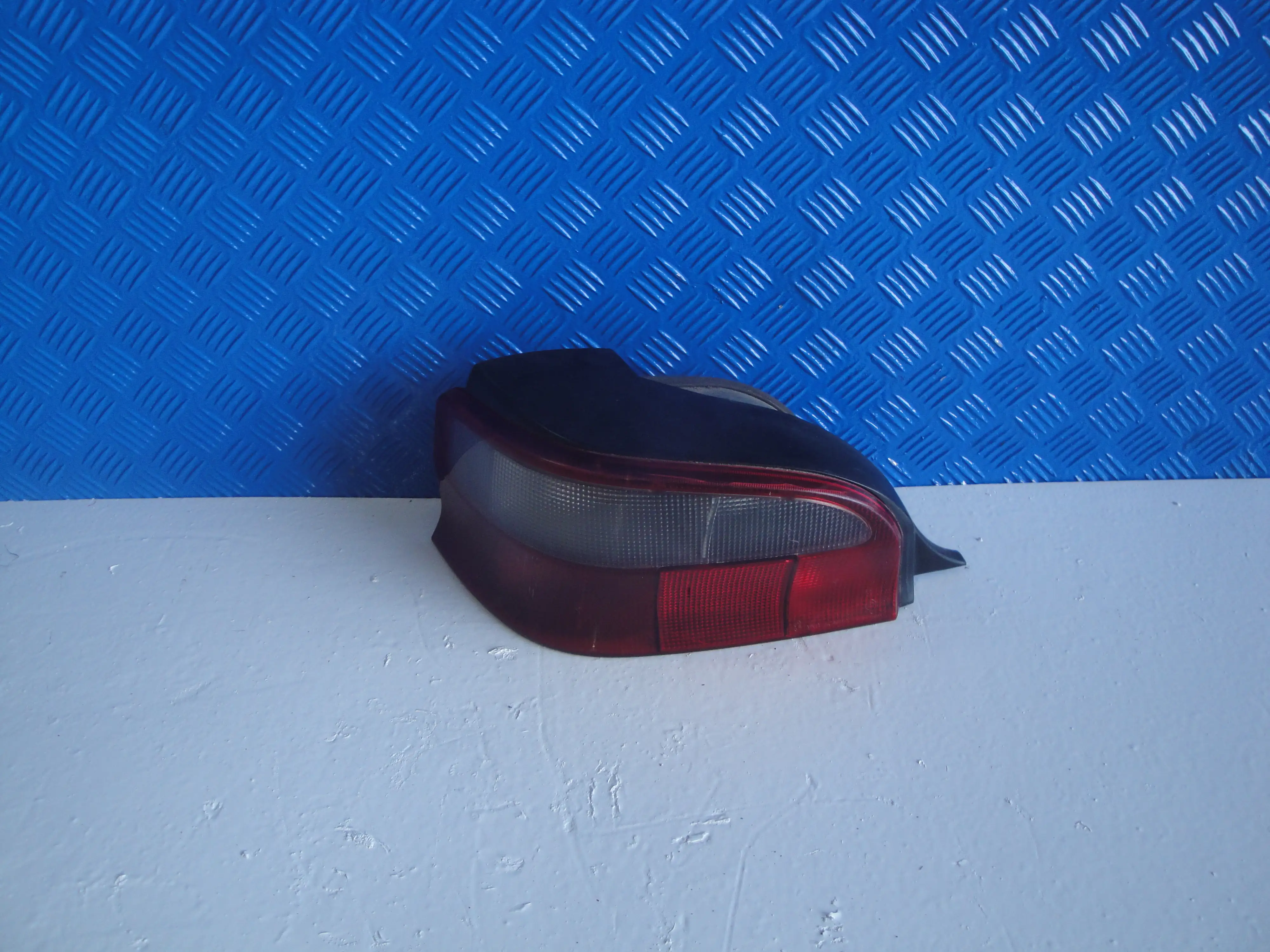 Φανάρι Πίσω Αριστερά …