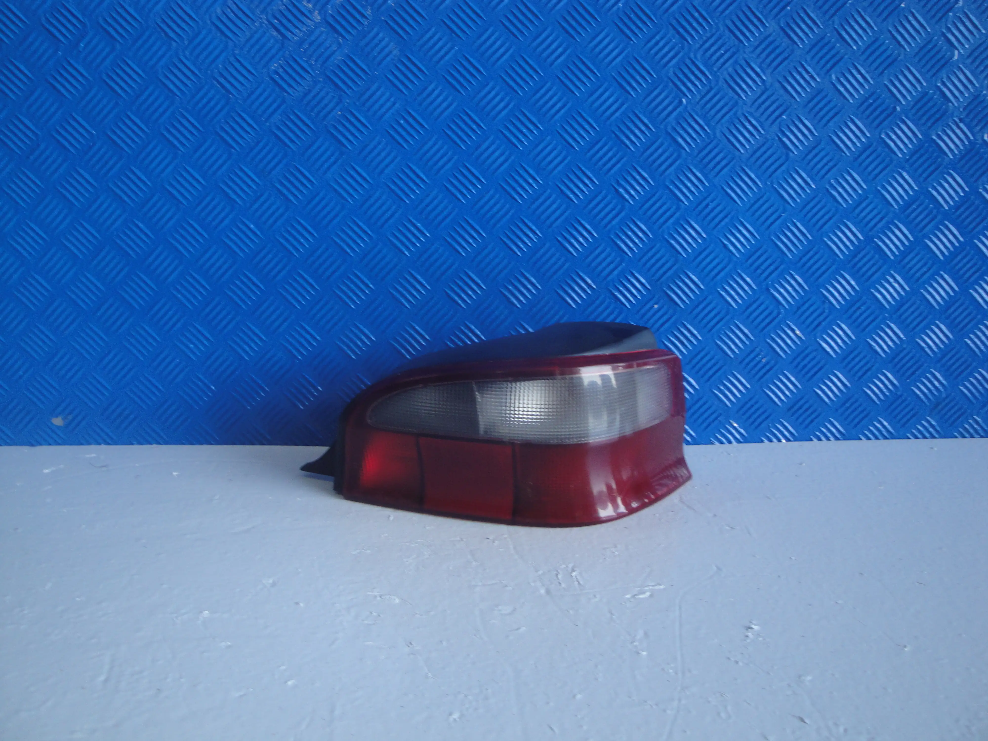 Φανάρι Πίσω Δεξιά …