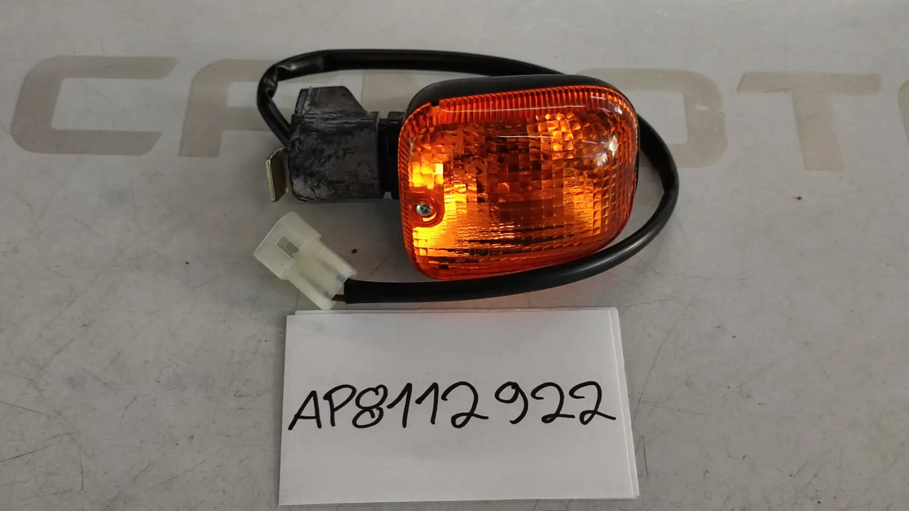 ΦΛΑΣ ΠΙΣΩ ΔΕΞΙ …