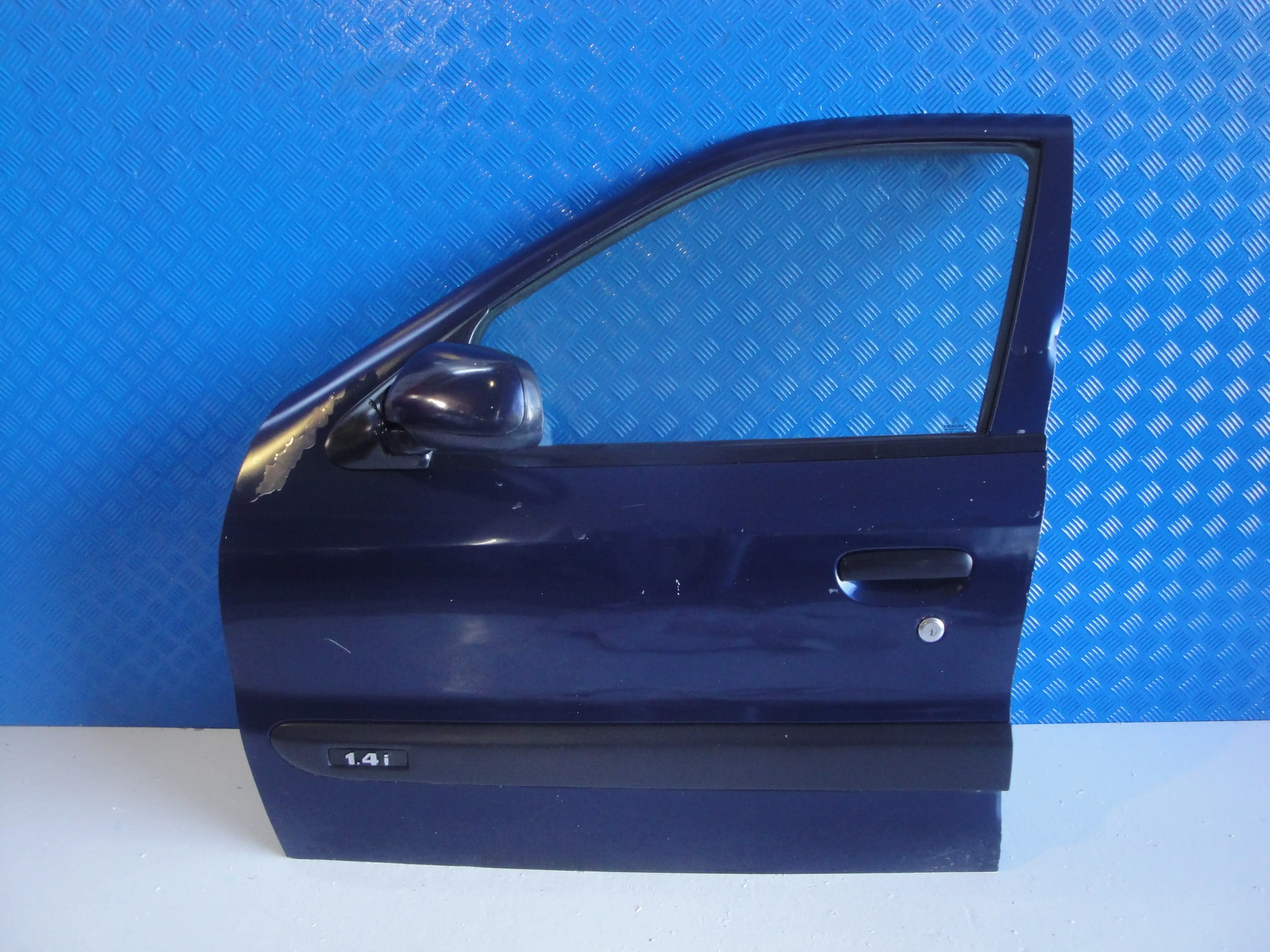 Πορτα Εμπρος Οδηγου …