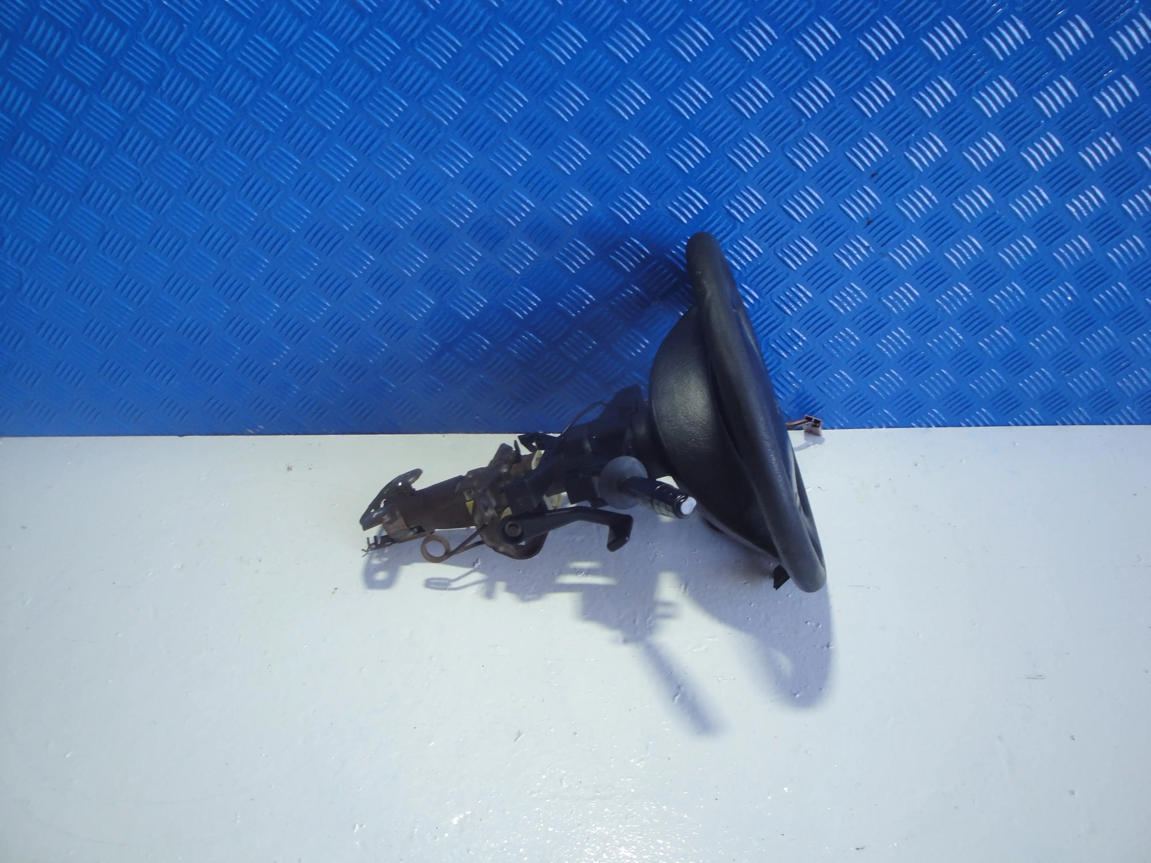 Κολονα Τιμονιου Μαζι …