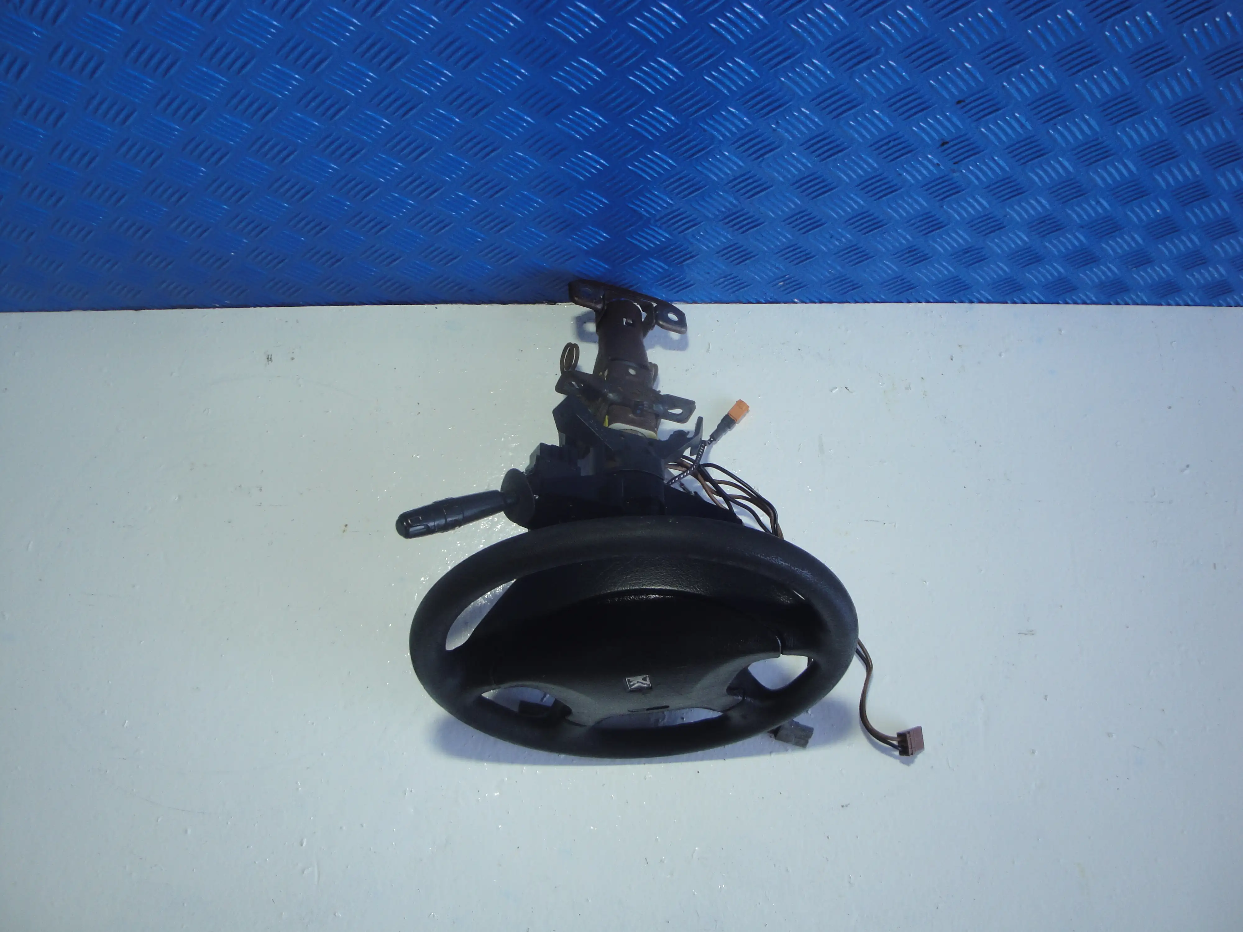 Κολονα Τιμονιου Μαζι …