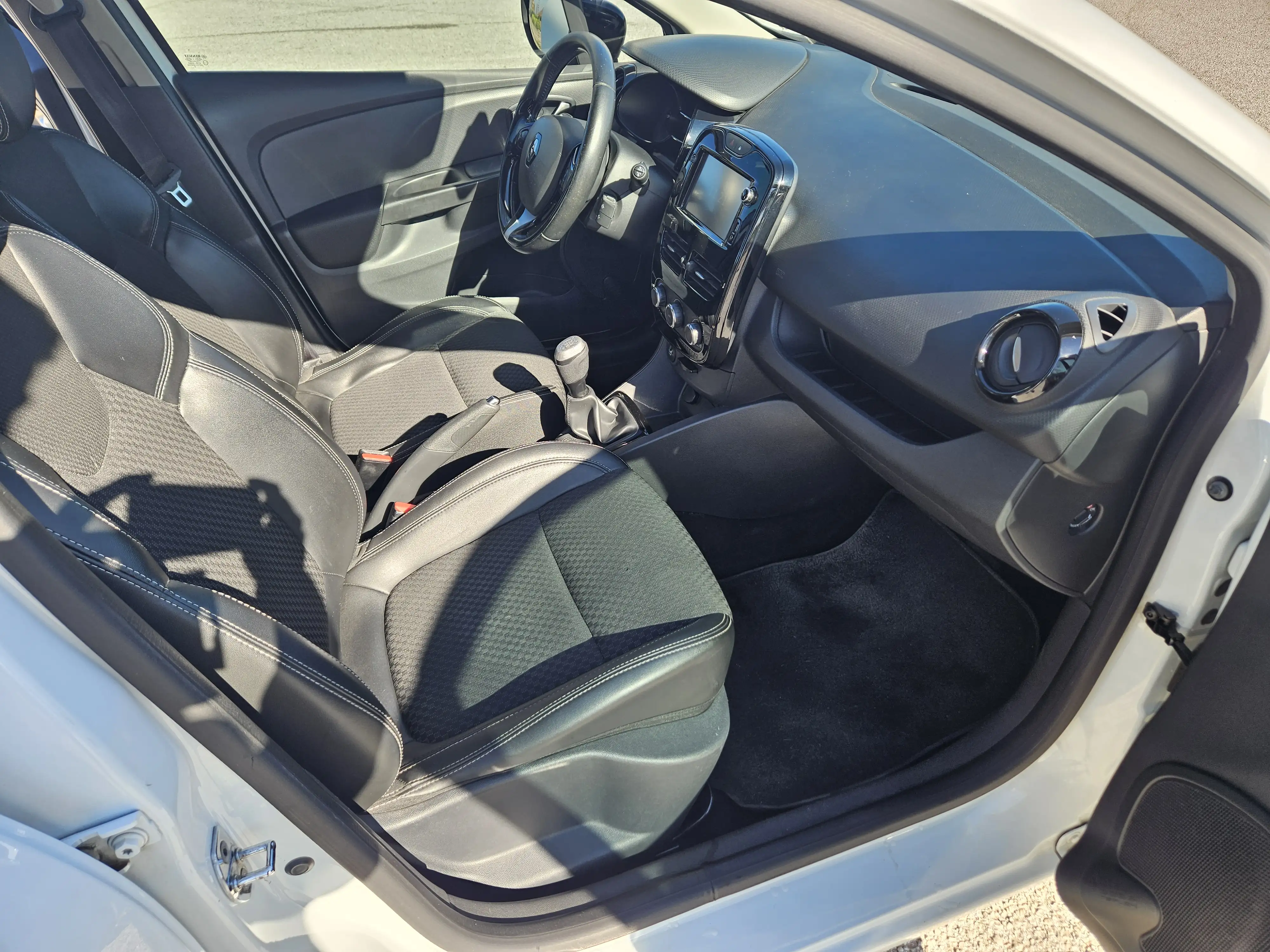 Renault Clio Dynamic …