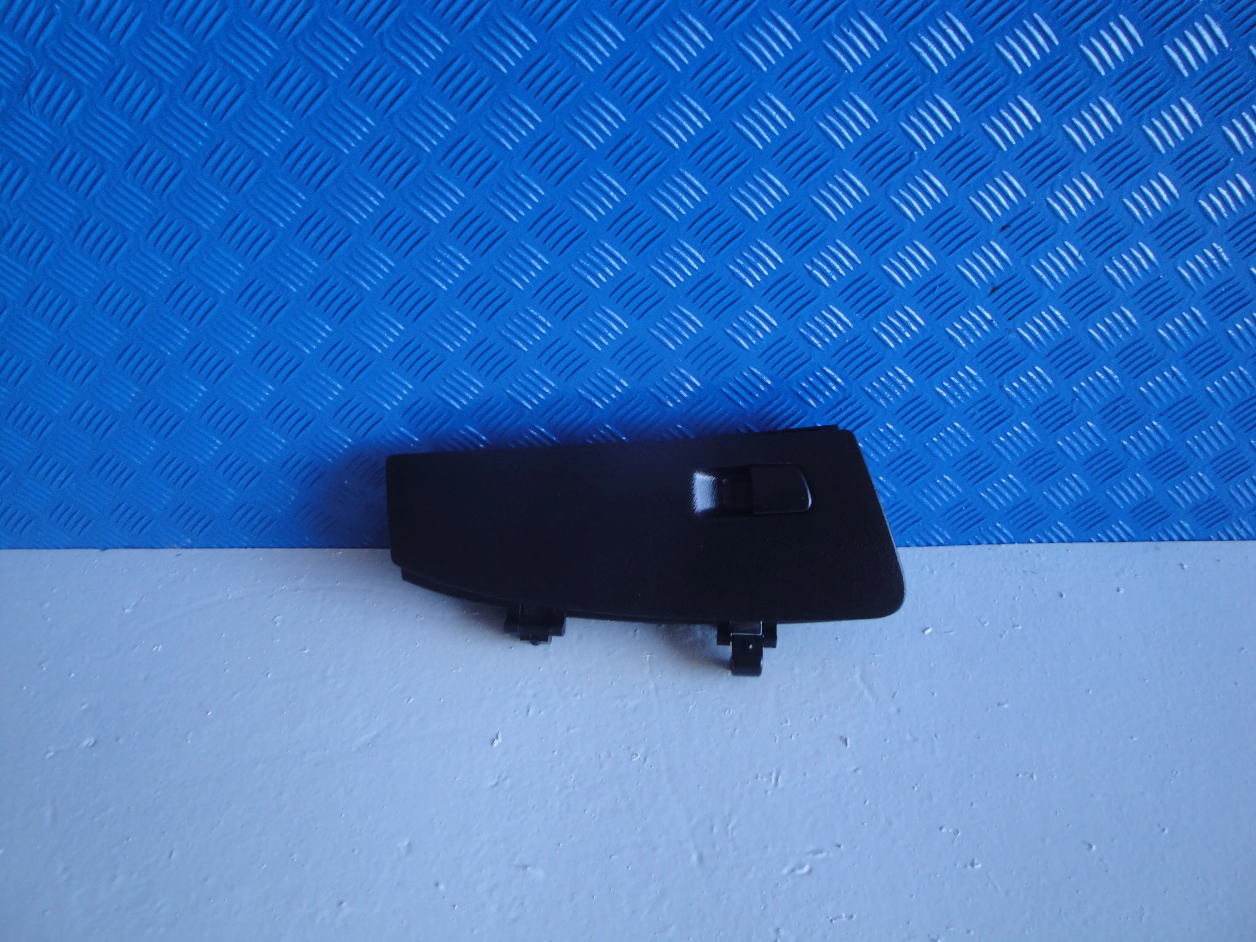 Ντουλαπακι Συνοδηγου Citroen …