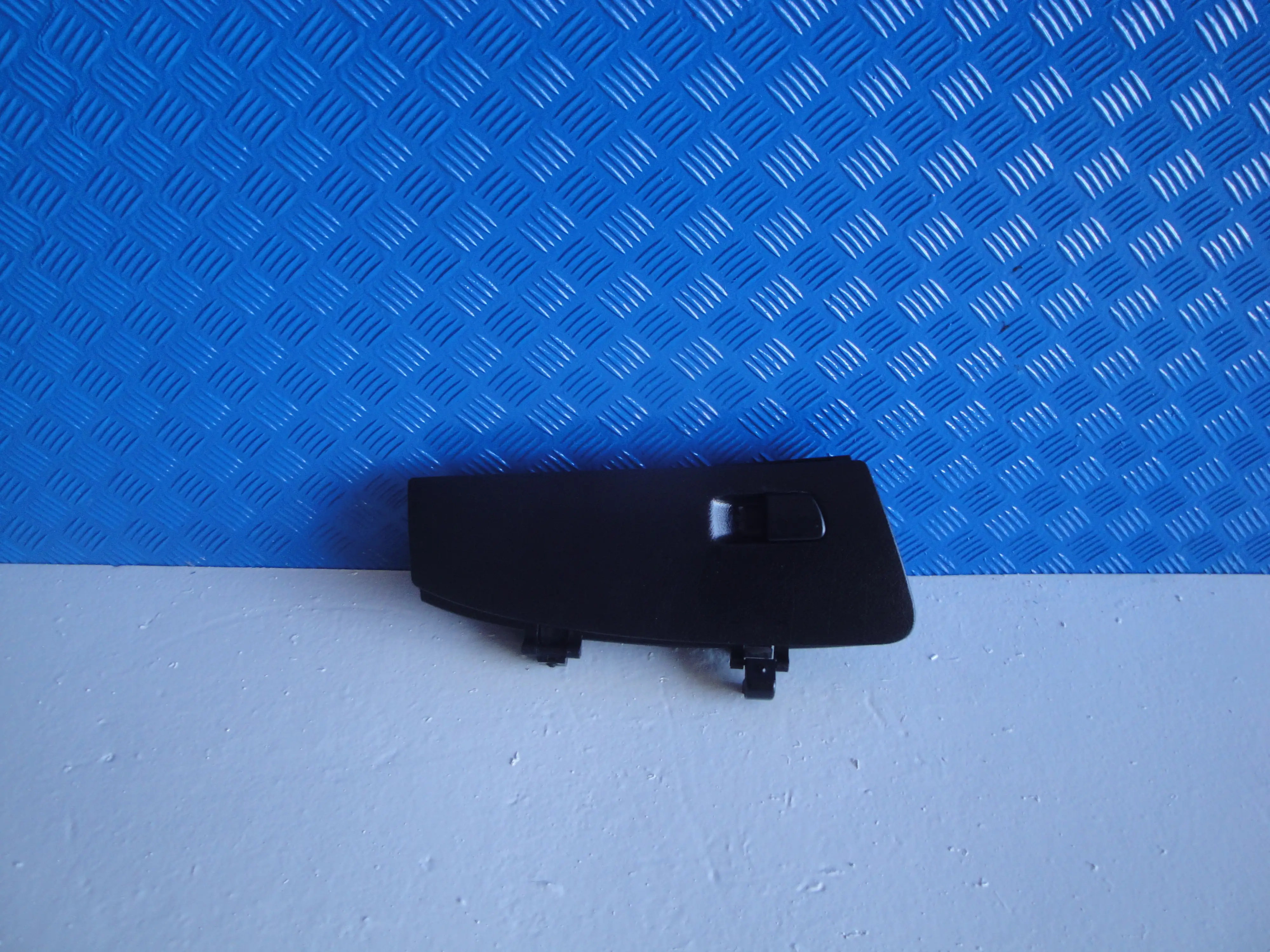 Ντουλαπακι Συνοδηγου Citroen …