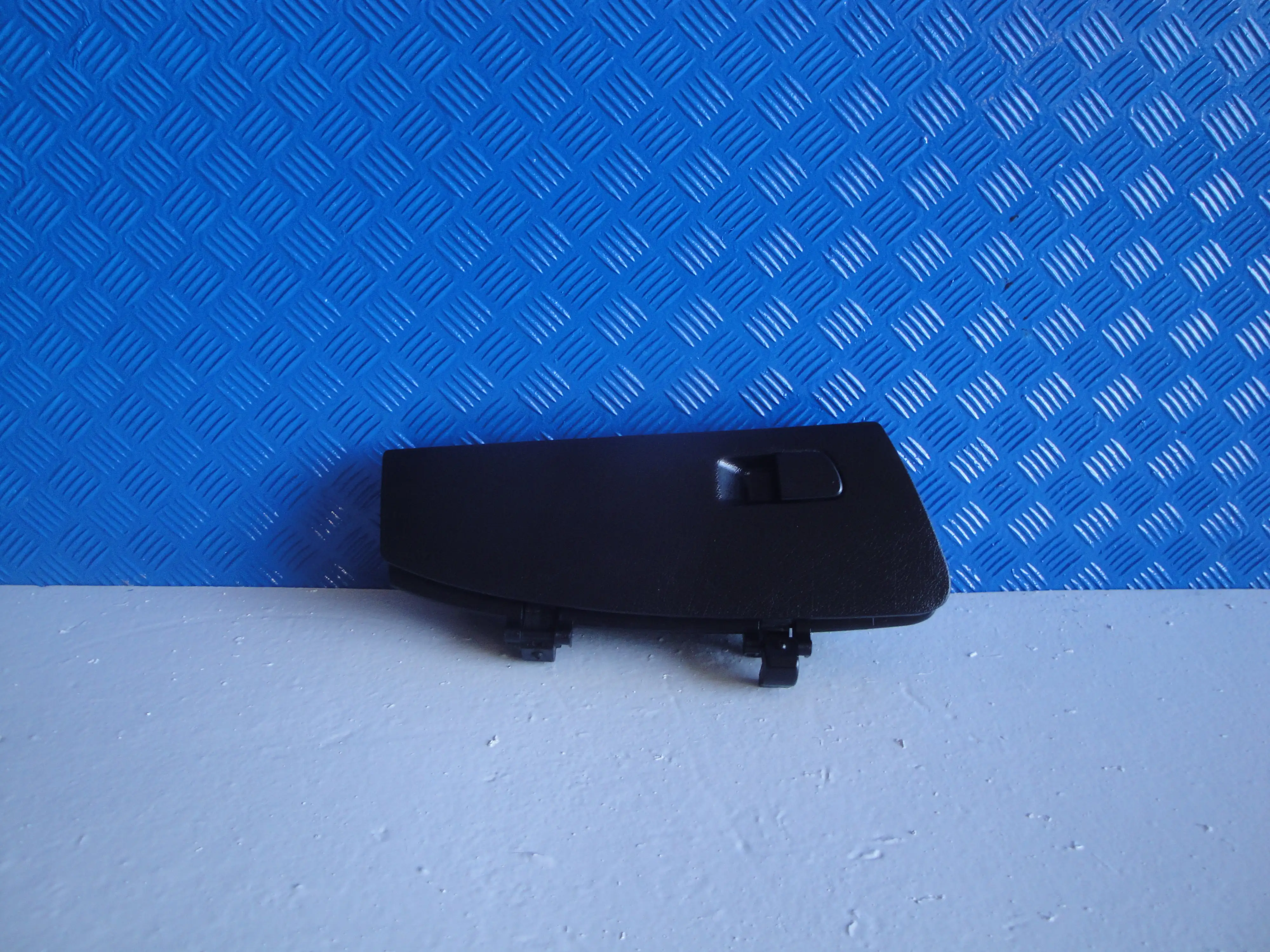 Ντουλαπακι Συνοδηγου Citroen …