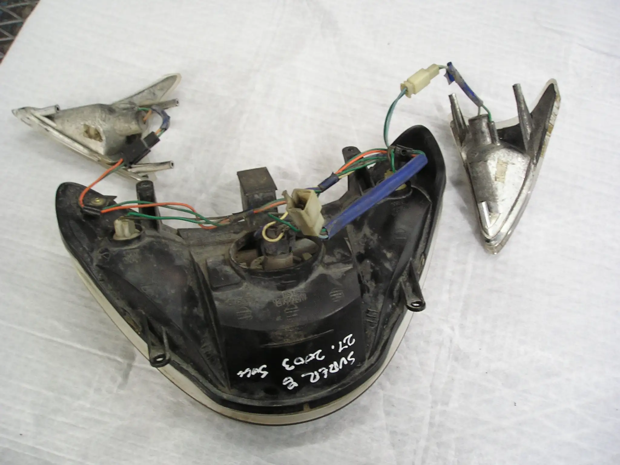 ΦΑΝΑΡΙ ΕΜΠΡΟΣ ΜΕ …