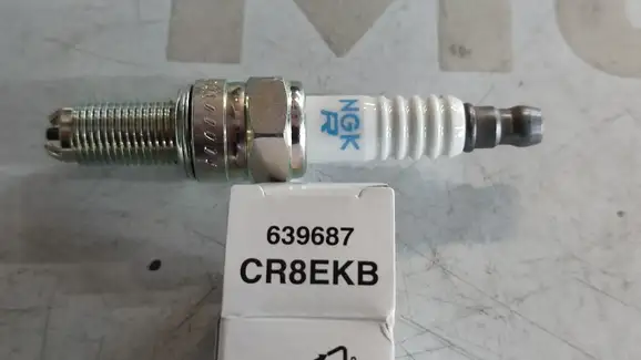 ΜΠΟΥΖΙ NGK CR8EKB …