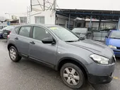 Nissan Qashqai  '10 thumbnail