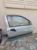 πόρτα Hyundai getz 2005 λειτουργική τρακαρισμένη στη λαμαρίνα