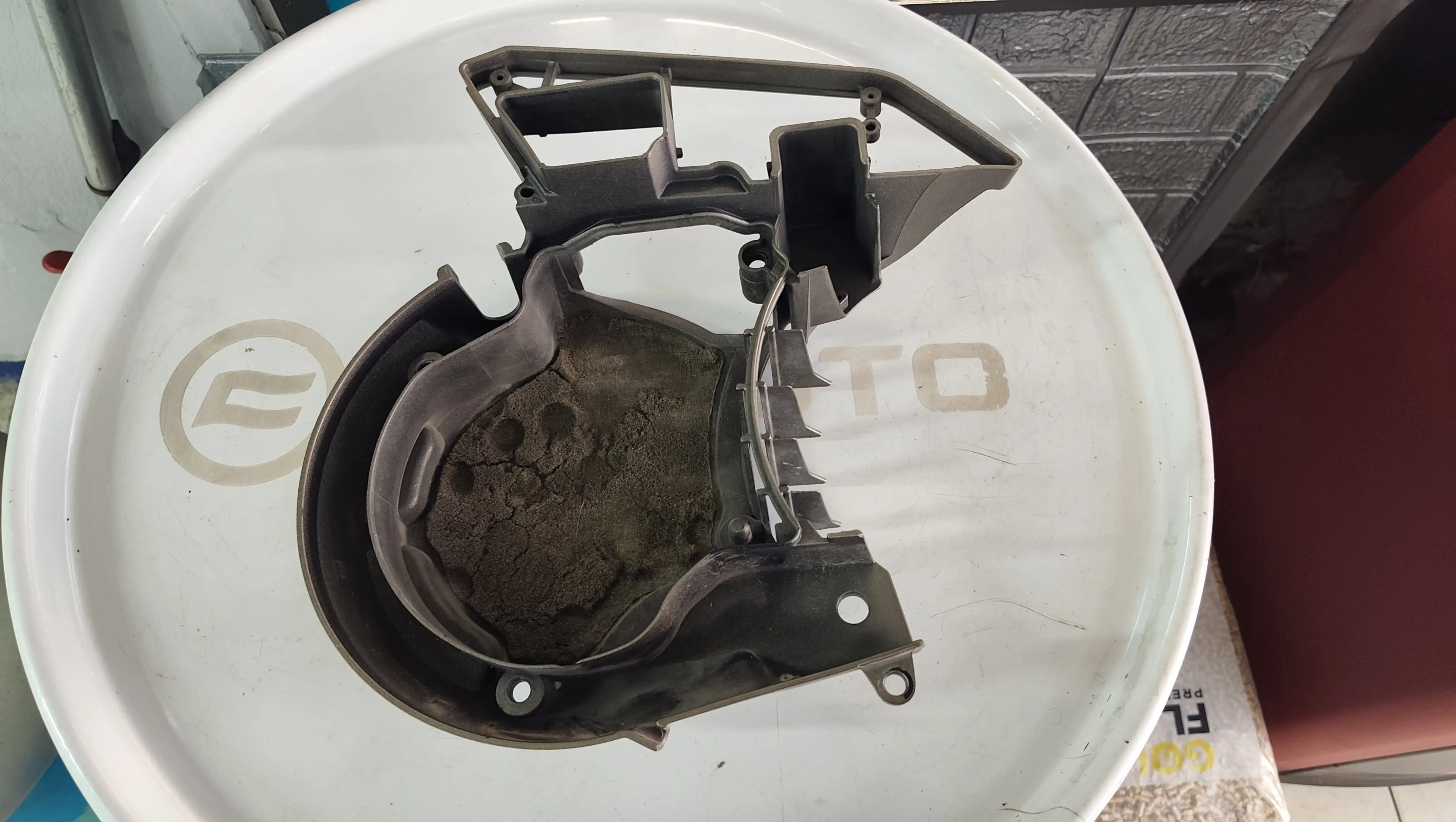 ΚΑΠΑΚΙ ΒΟΛΑΝ APRILIA …