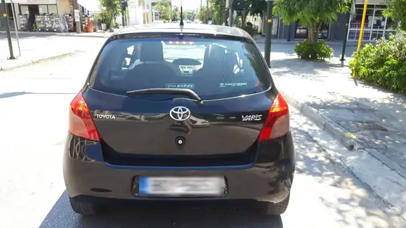 Toyota Yaris  '06 - Αγγελία αυτοκινήτου