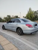 Mercedes-Benz C200 7g …